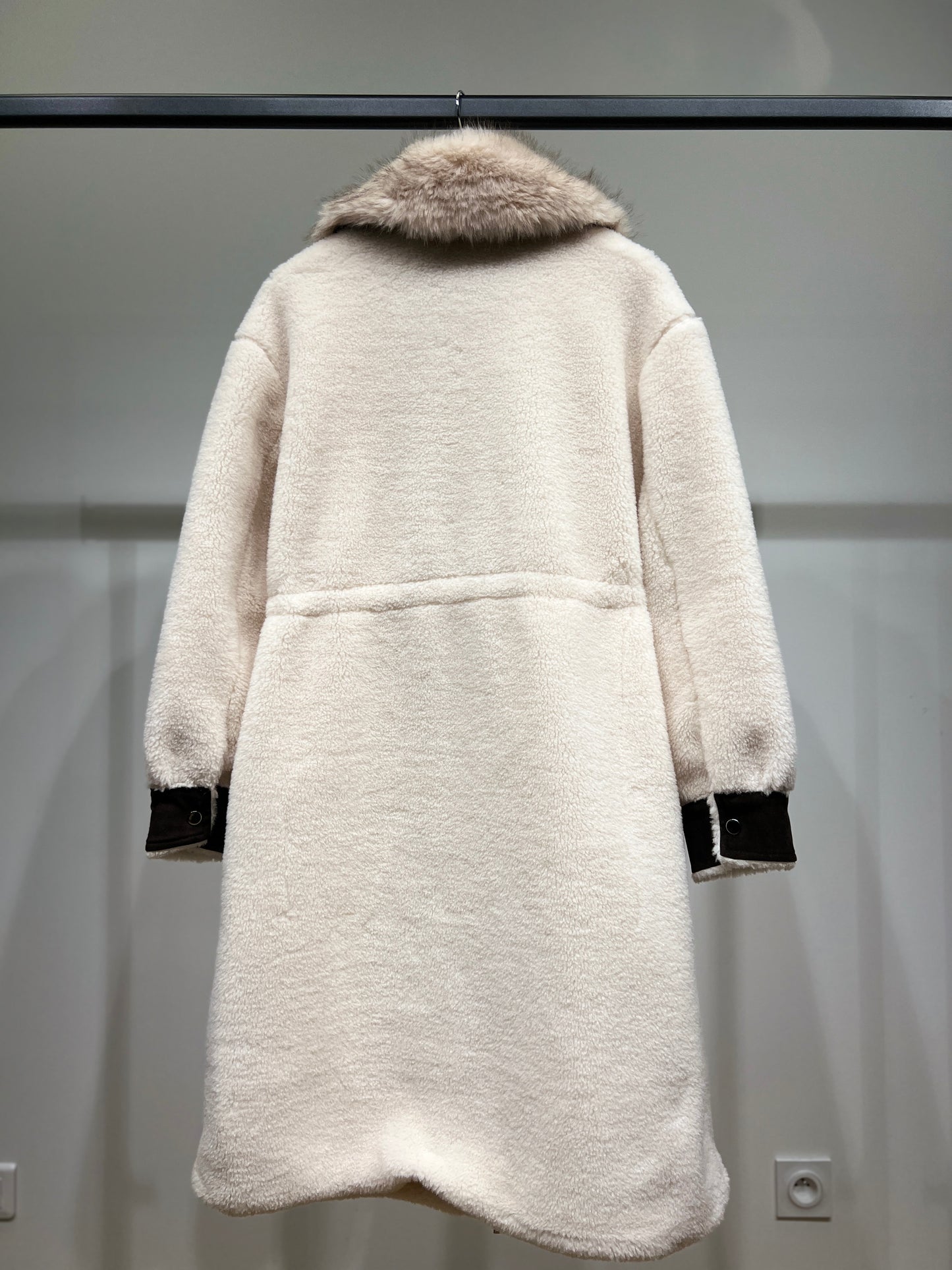 Manteau Long Polaire Zippé Col Fourrure Bicolore Ajustable