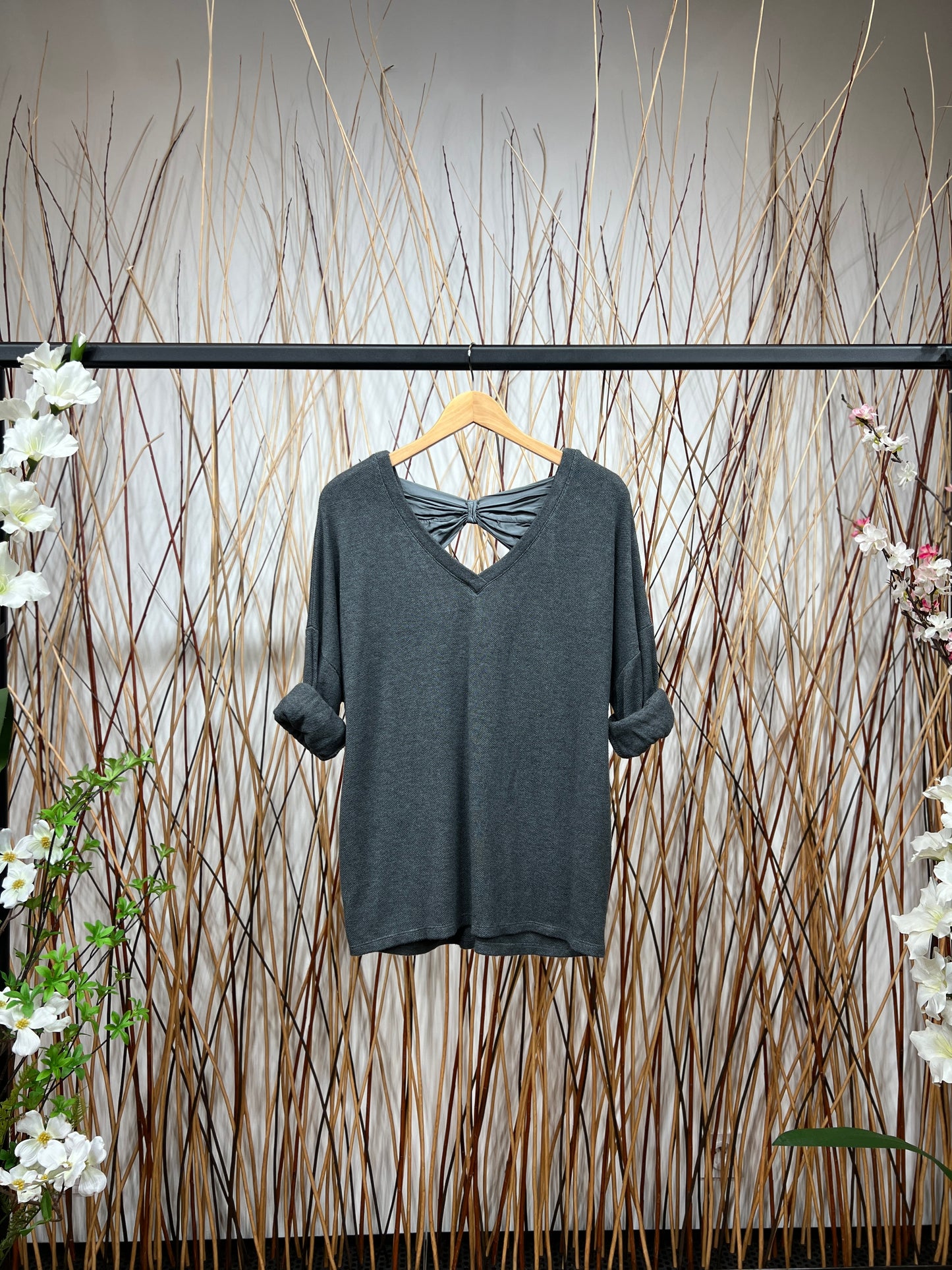 Long Sleeve T-Shirt with V-Neck and Back Opening and Decorative Bow