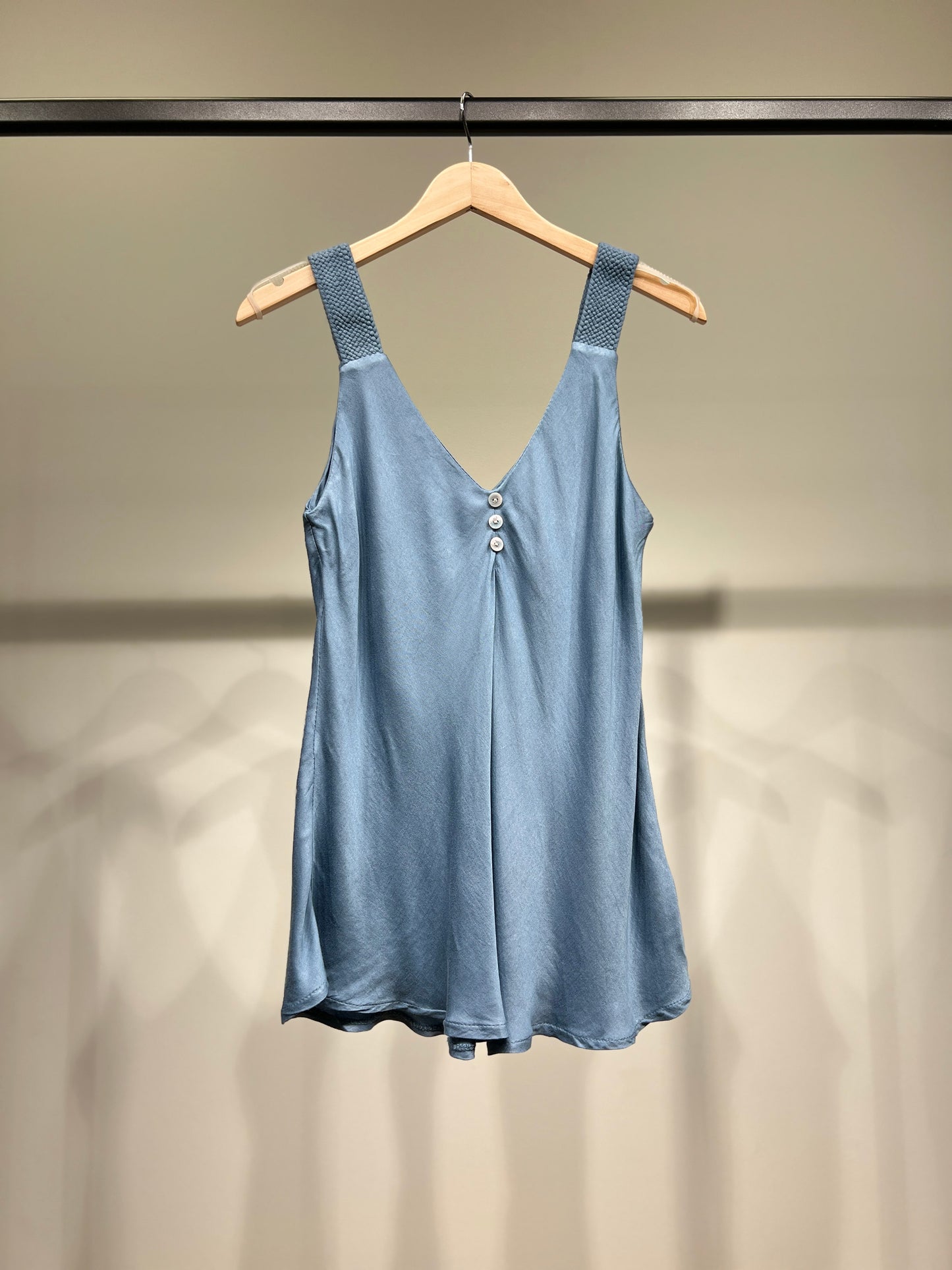 Débardeurs Boutons à Bretelles En Cordes 100% Viscose
