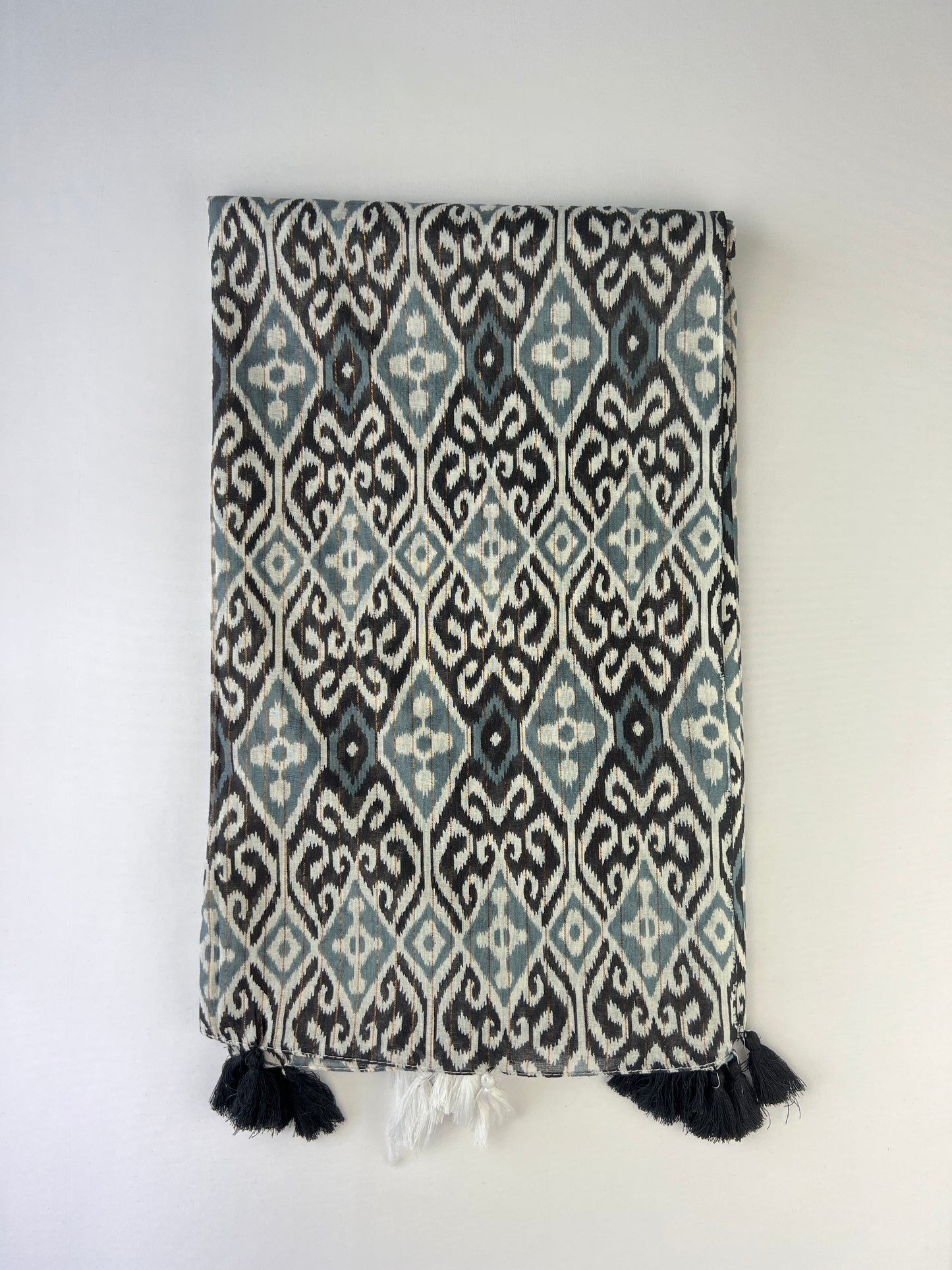 Foulard Motifs Ikat à Pampilles 100% Coton