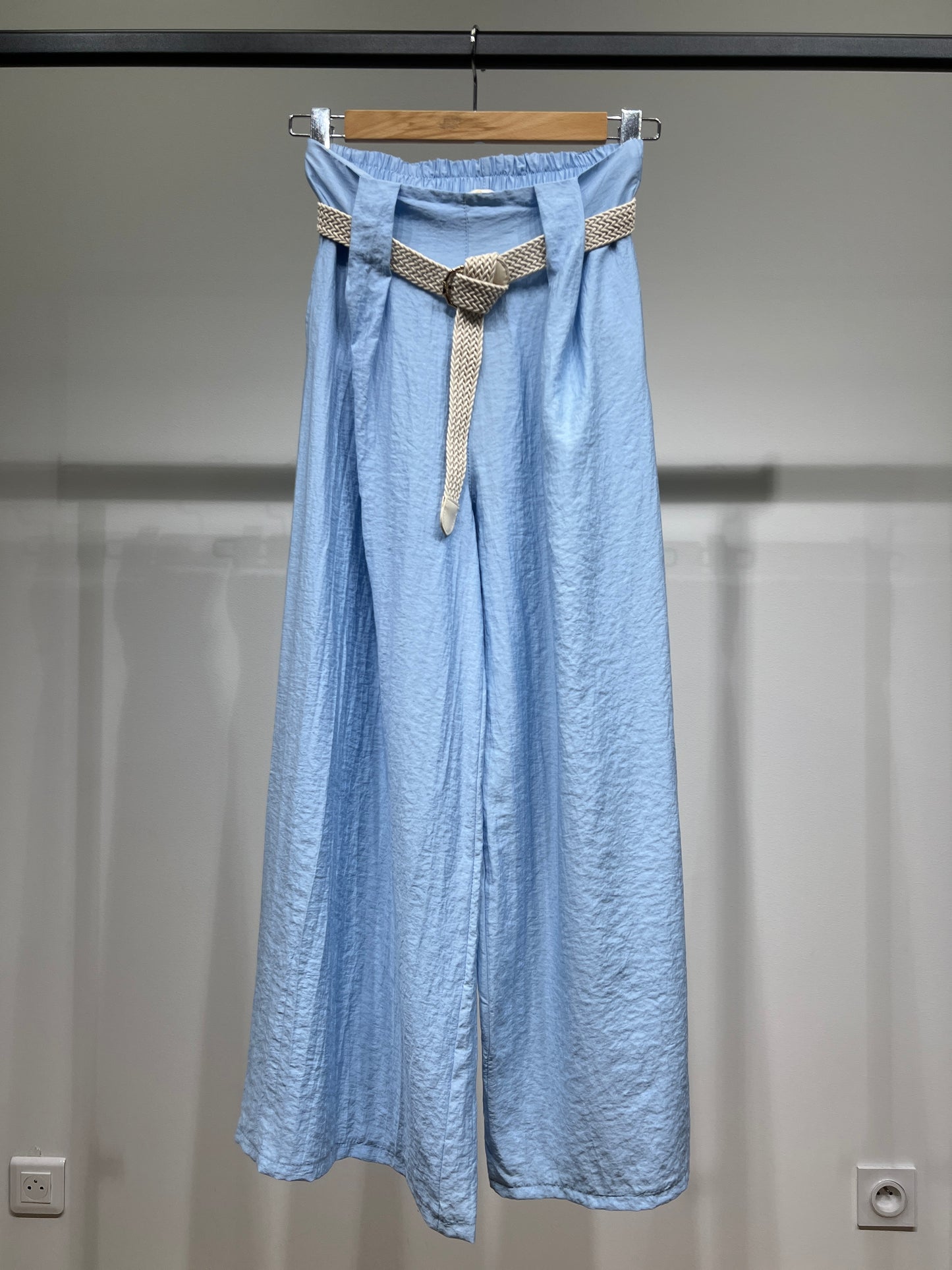 Pantalon Large Plissé à Ceinture Tressée 100% Viscose