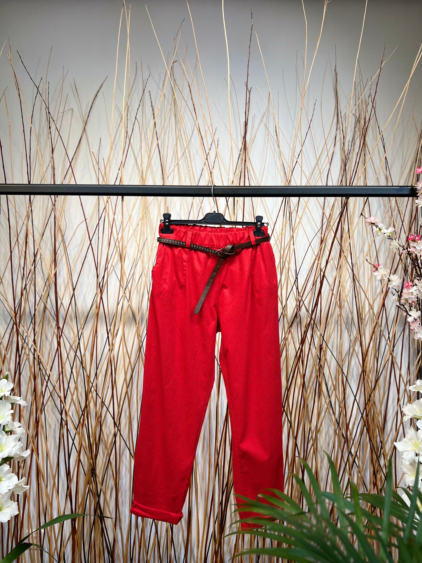 Cotton tailored pants with belt