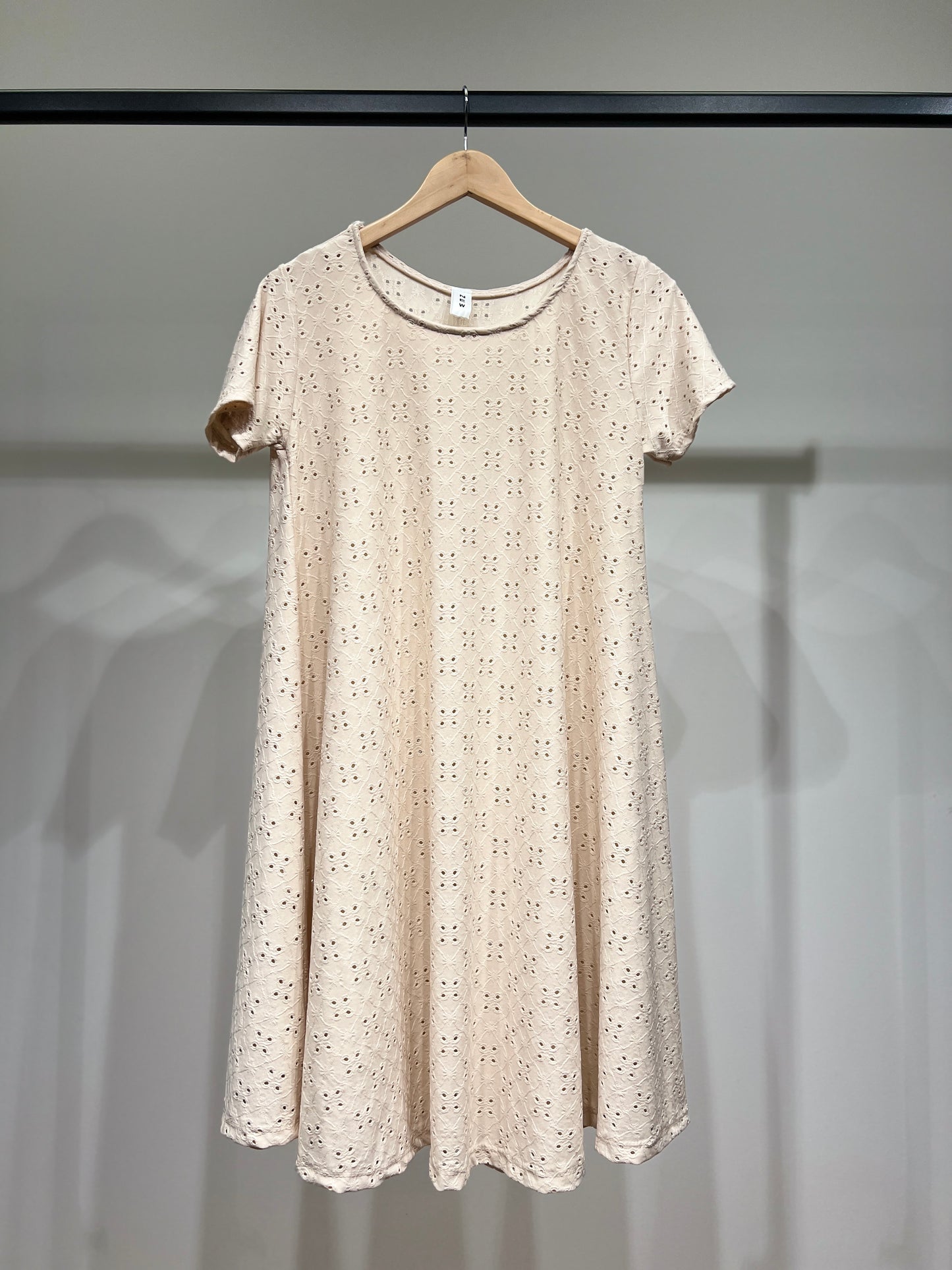 Robe Midi Manche Courte Dentelle Anglaise