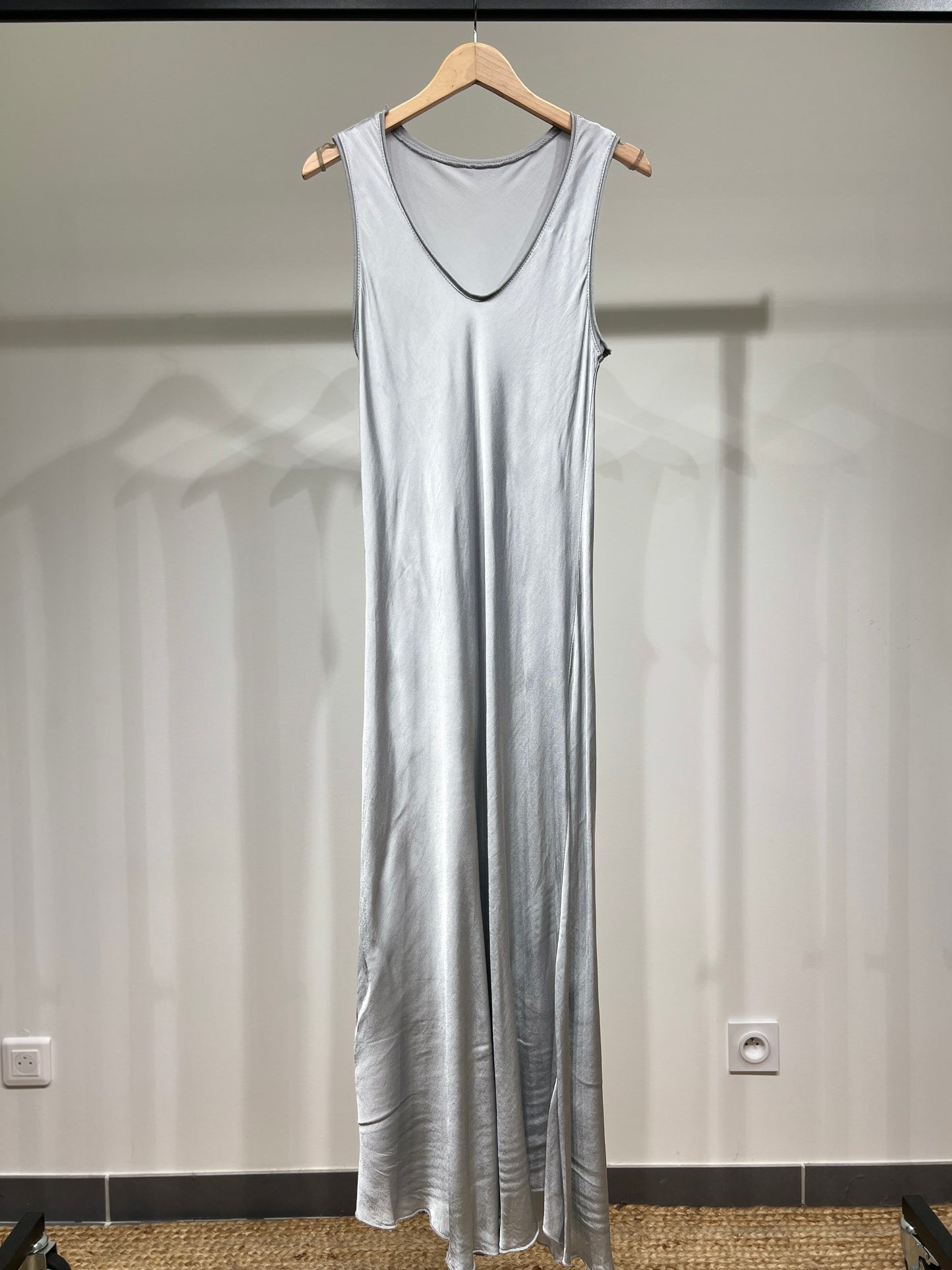 Robe Débardeur Longue Col V Satinée 100% Viscose