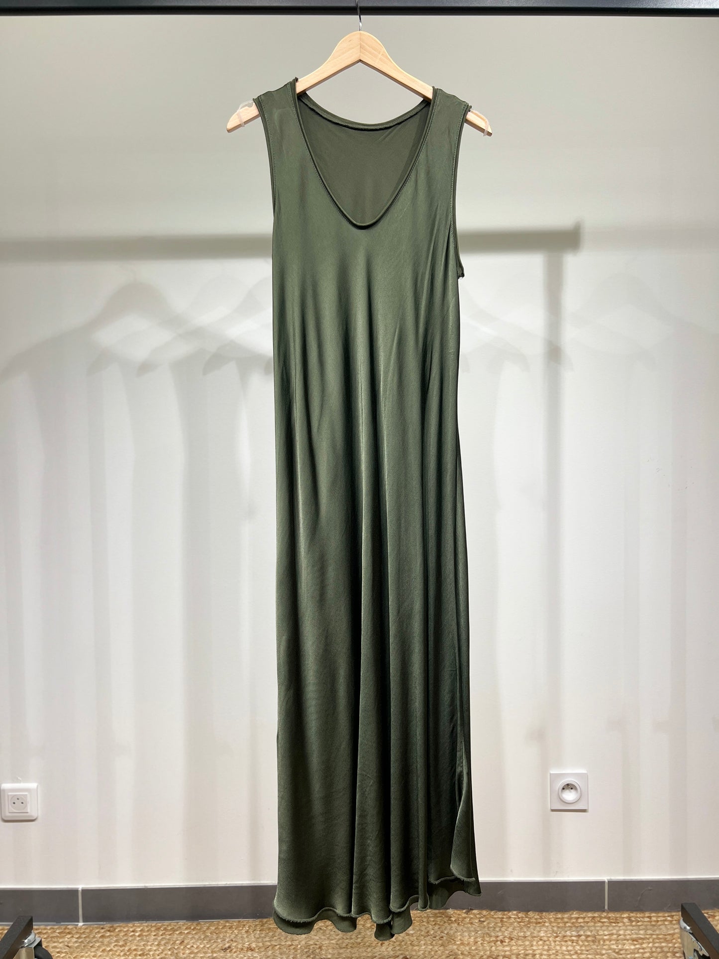 Robe Débardeur Longue Col V Satinée 100% Viscose