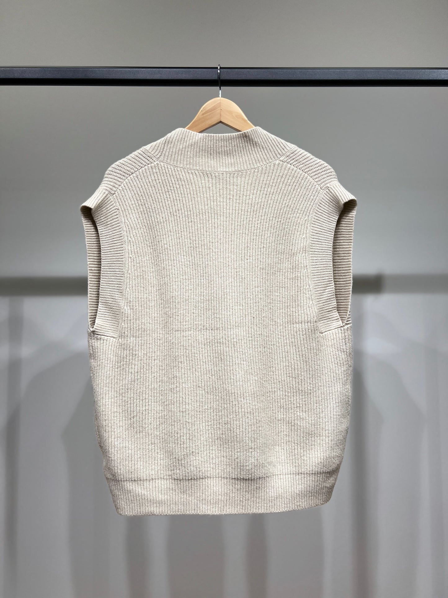 Gilet Large Côtelé Col Dégagé Avec Nylon