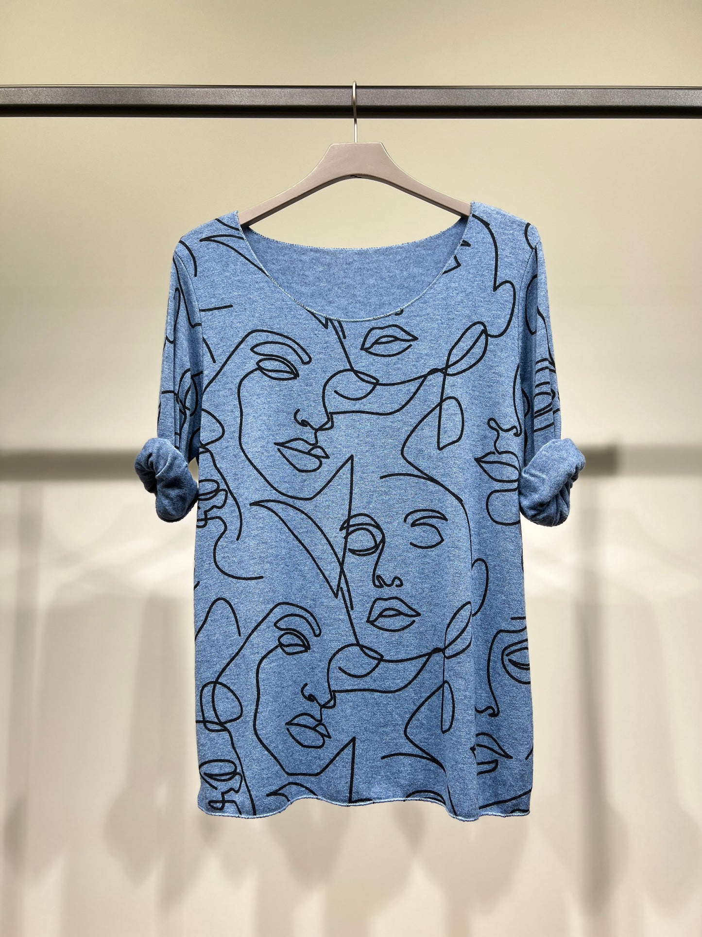 T-Shirt Manche Longue Col Rond à Motif Visages