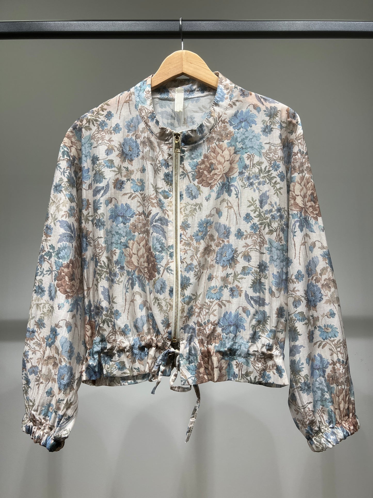 Veste Courte Légère Zippé Imprimé Floral Taille à Cordon