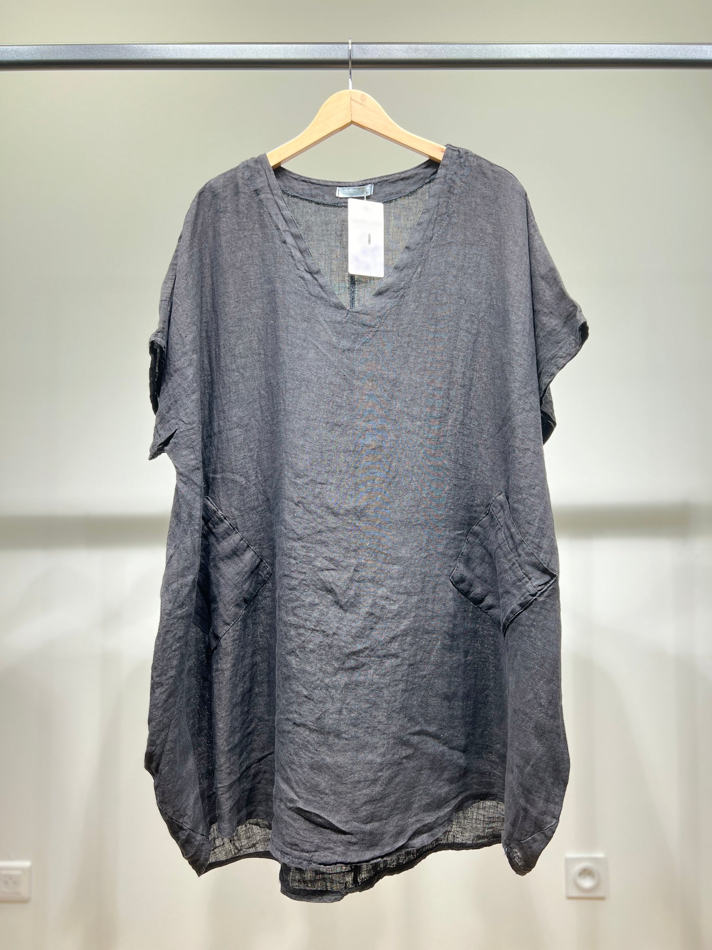 Wide V-Neck Tunic with Short Sleeves and Pockets, 100% Linen