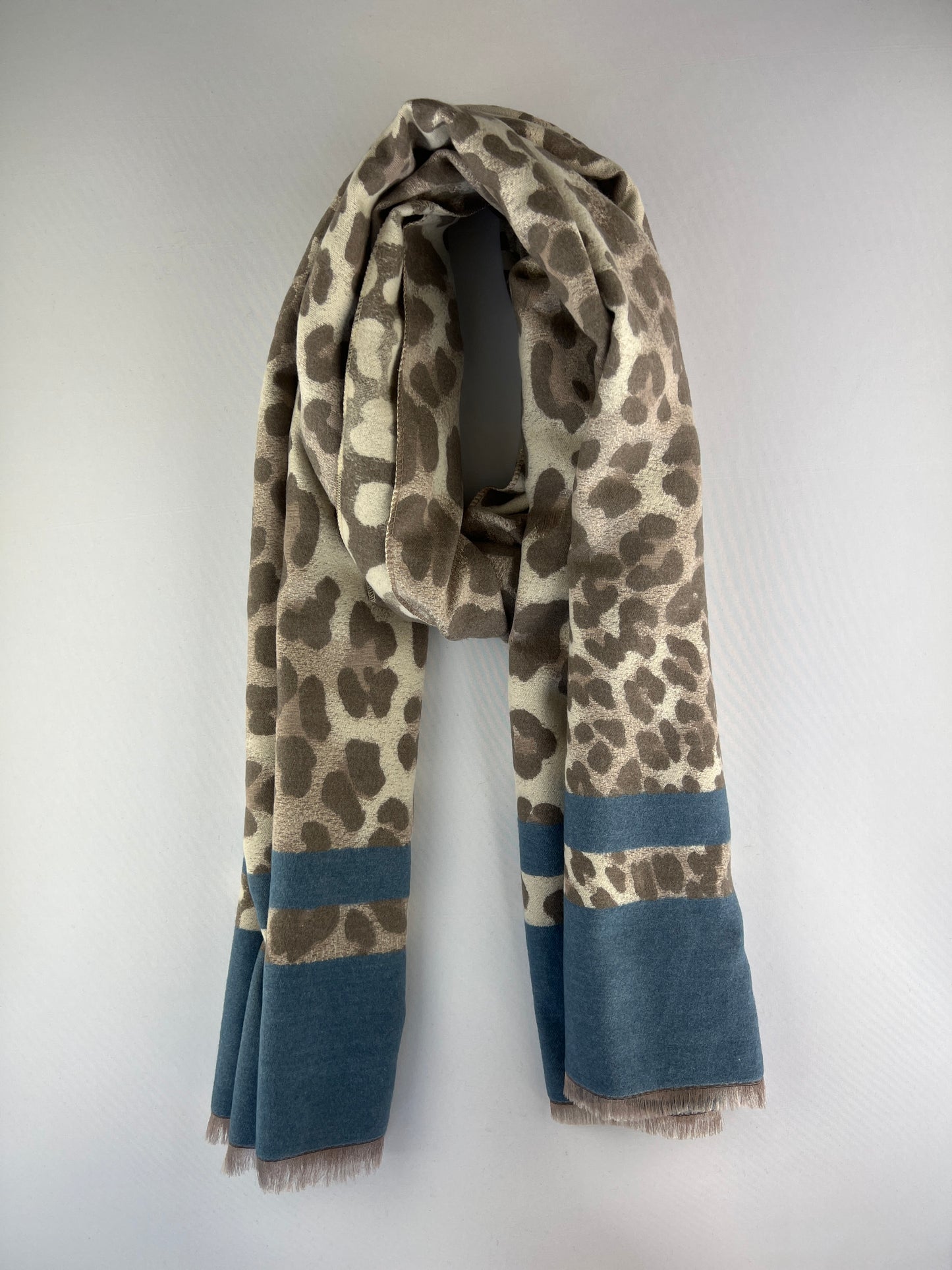 Écharpe Motif Léopard & Bandes Unies à Franges 30% Cachemire