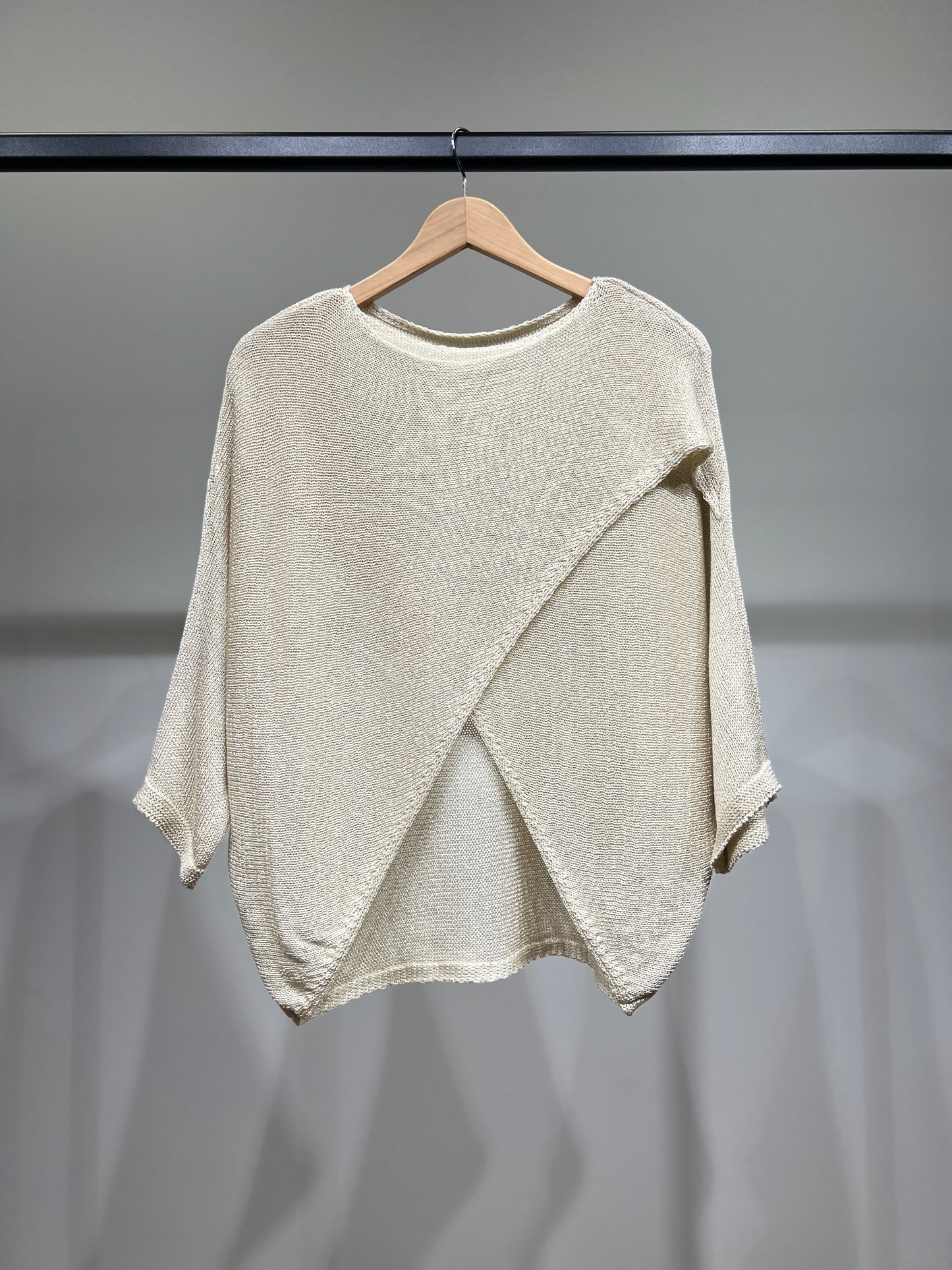 Pull Léger Maille Ajourée Effet Croisé Manche Chauve Souri