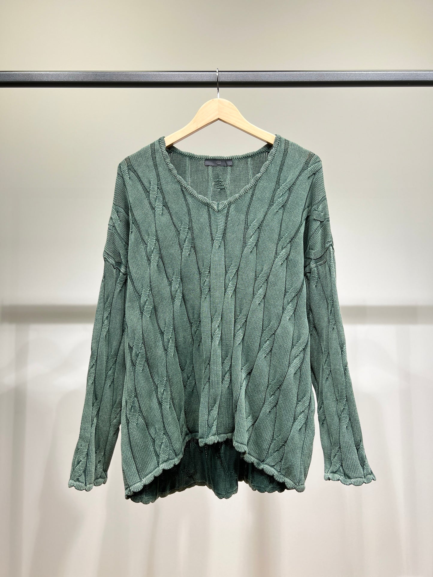 Pull Large Col V Motif Torsadé Délavé 100% Coton