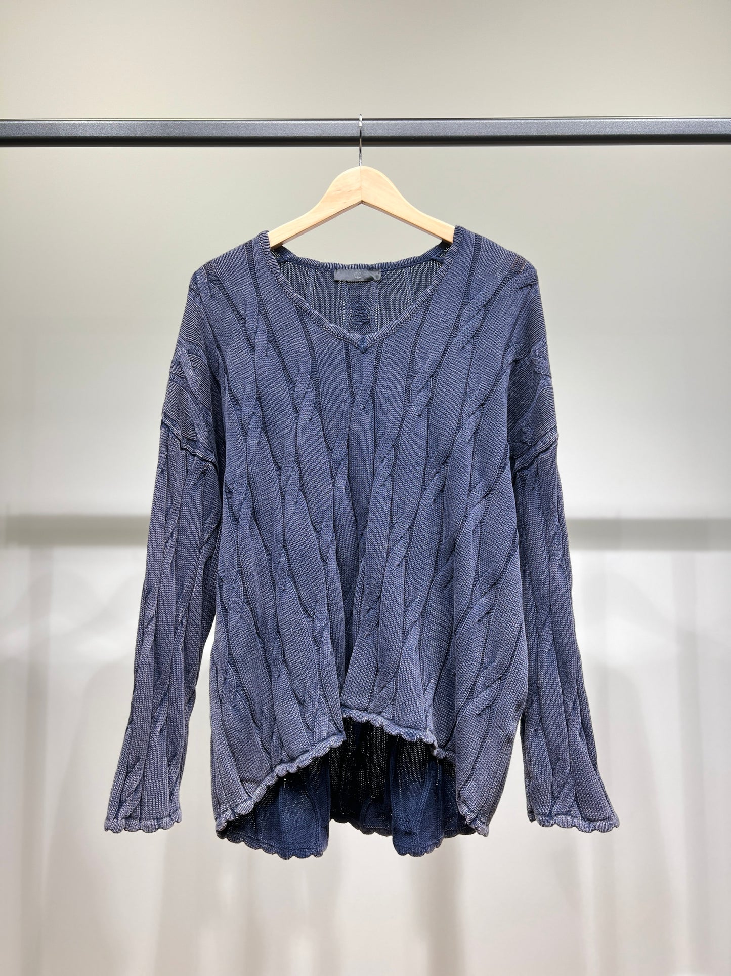 Pull Large Col V Motif Torsadé Délavé 100% Coton