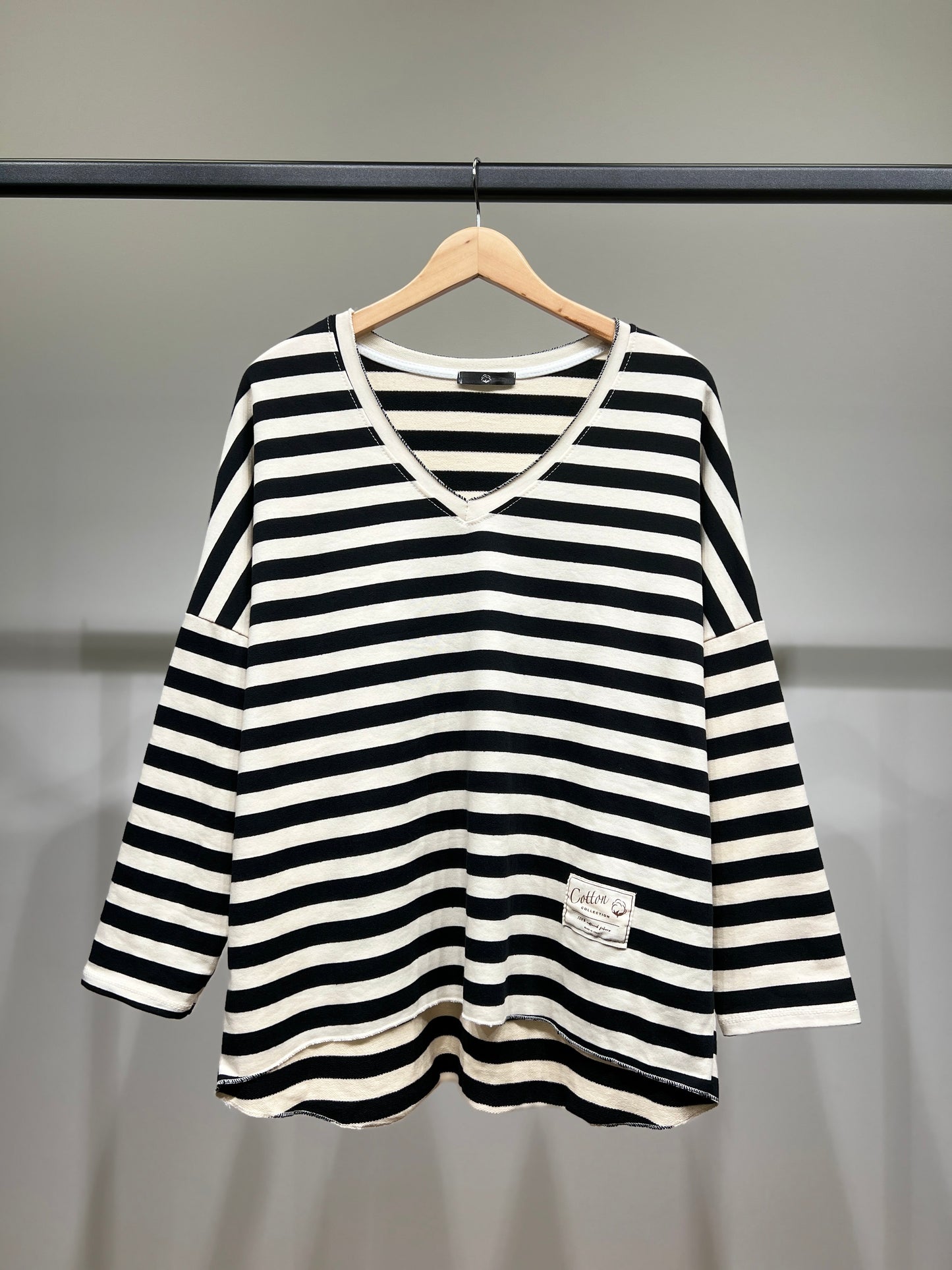 Pull Large Motif Marinière Col V 100% Coton