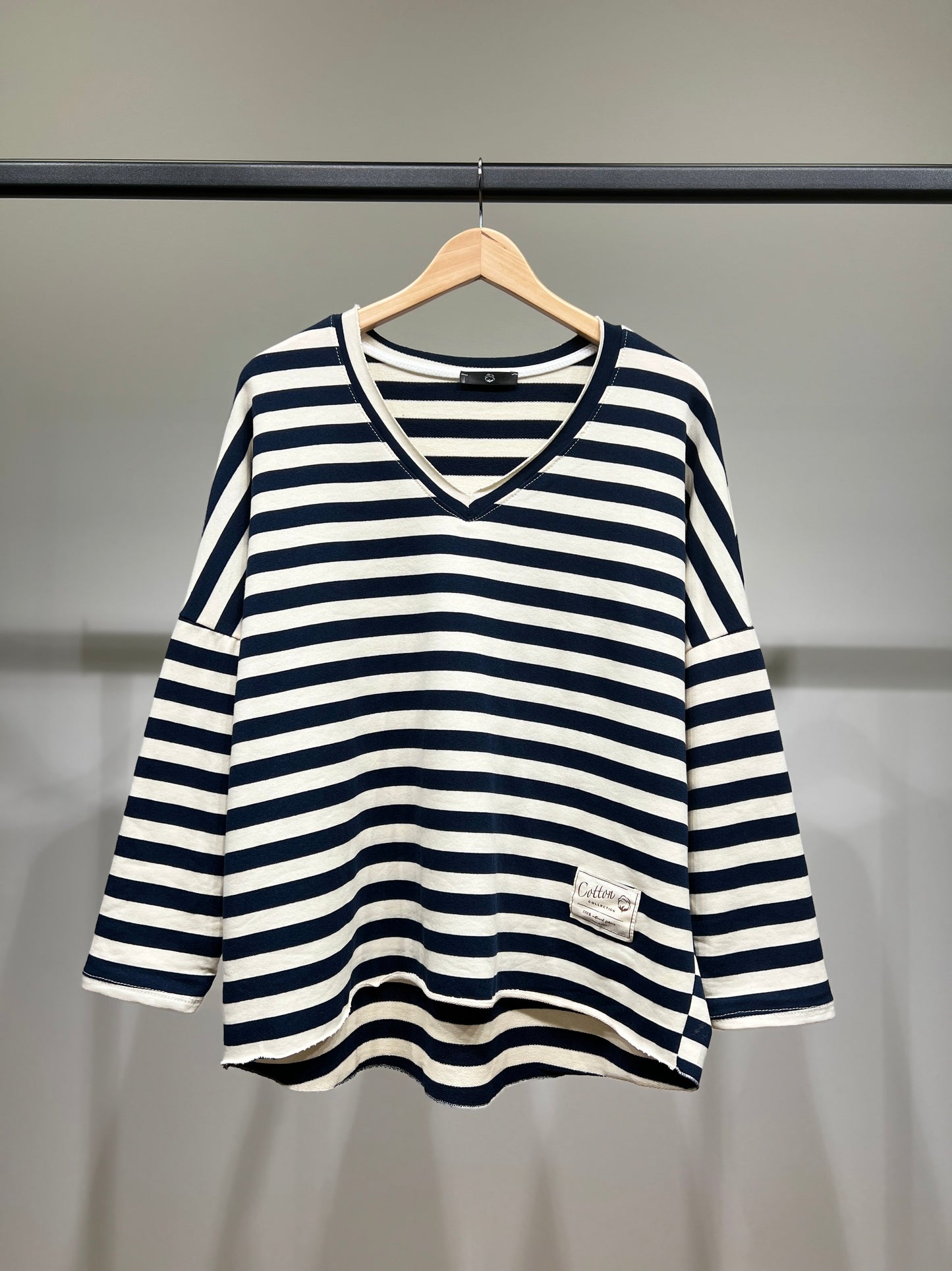 Pull Large Motif Marinière Col V 100% Coton