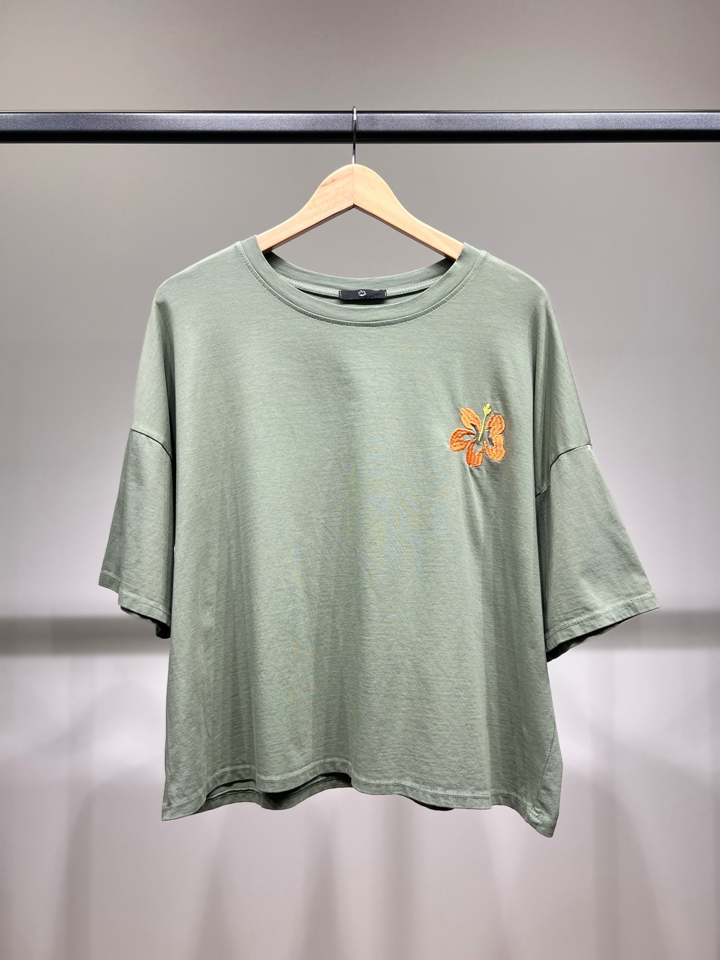 T-Shirt Large Cropped Manche Courte à Fleur Brodé 100% Coton