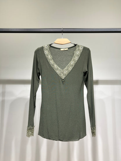 T-Shirt Léger Col V Manches Longue Dentelles 15% Cachemire