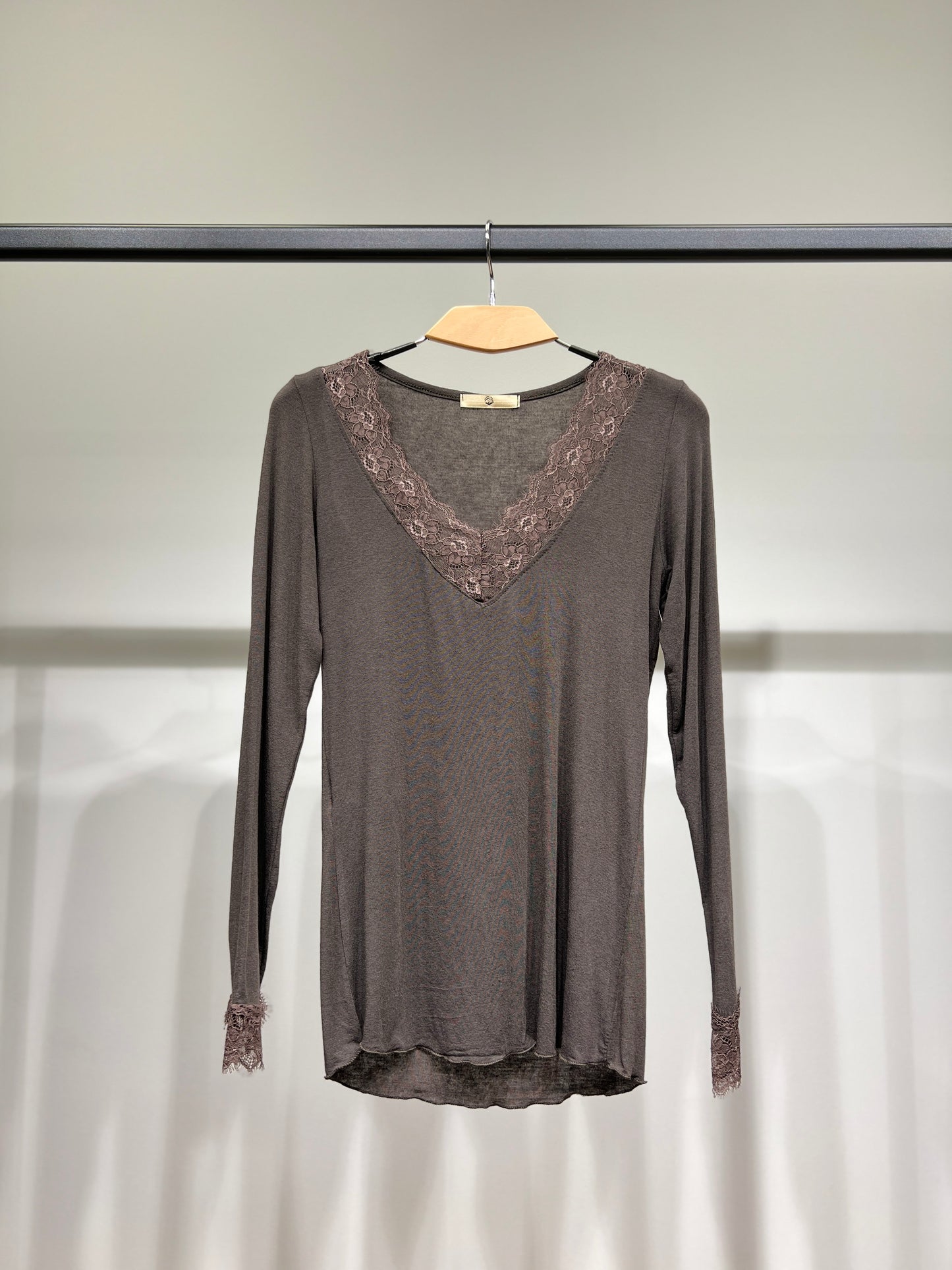 T-Shirt Léger Col V Manches Longue Dentelles 15% Cachemire