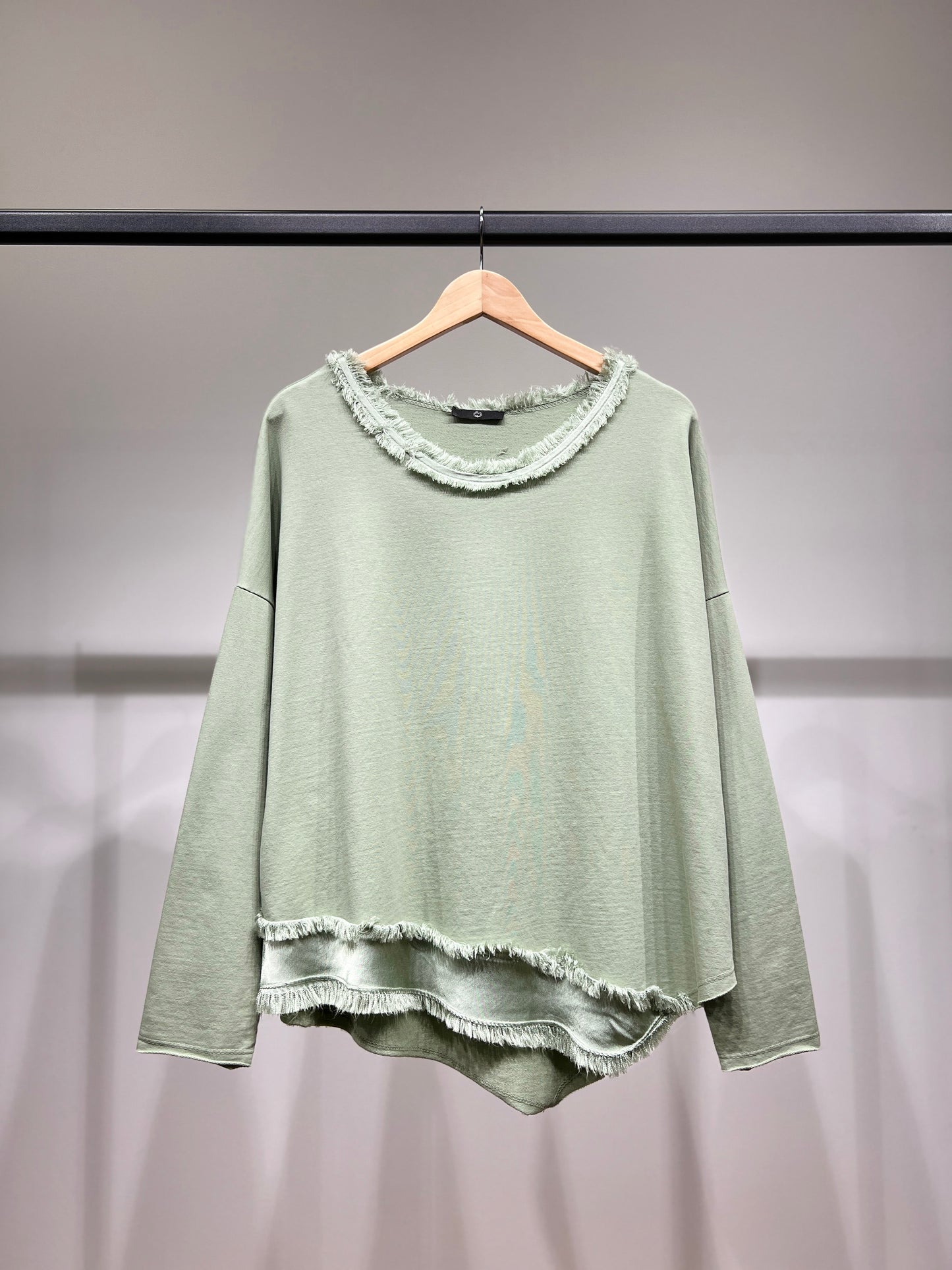 Pull Large Col Rond Coupe Asymétrique à Franges 95% Coton