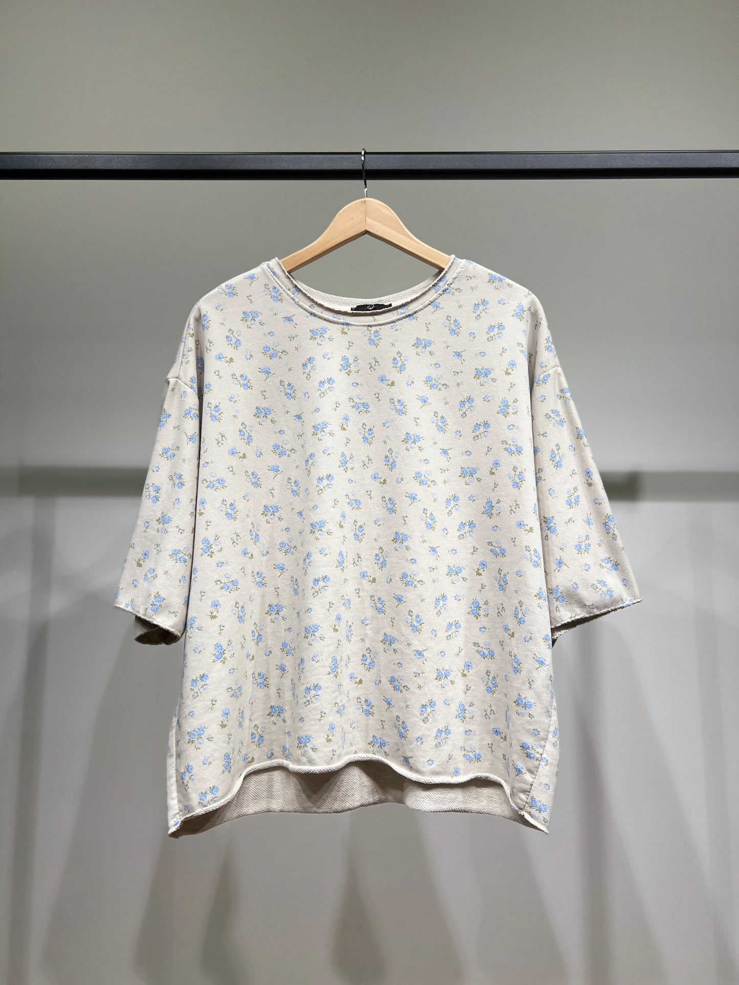 Sweat Large Col Rond Manche 3/4 à Motif Floral 70% Coton