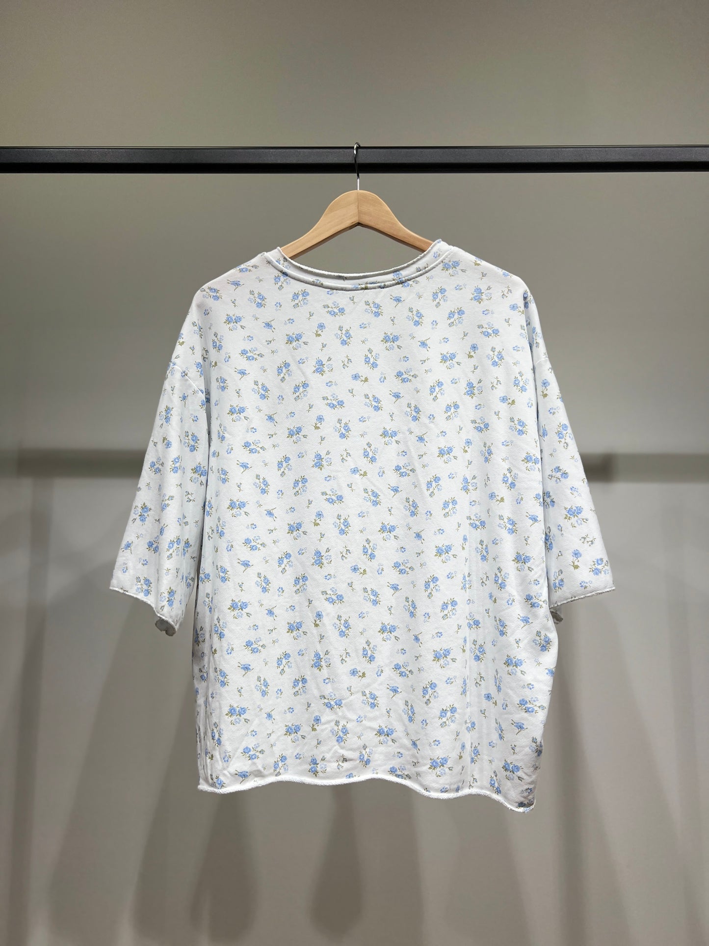Sweat Large Col Rond Manche 3/4 à Motif Floral 70% Coton