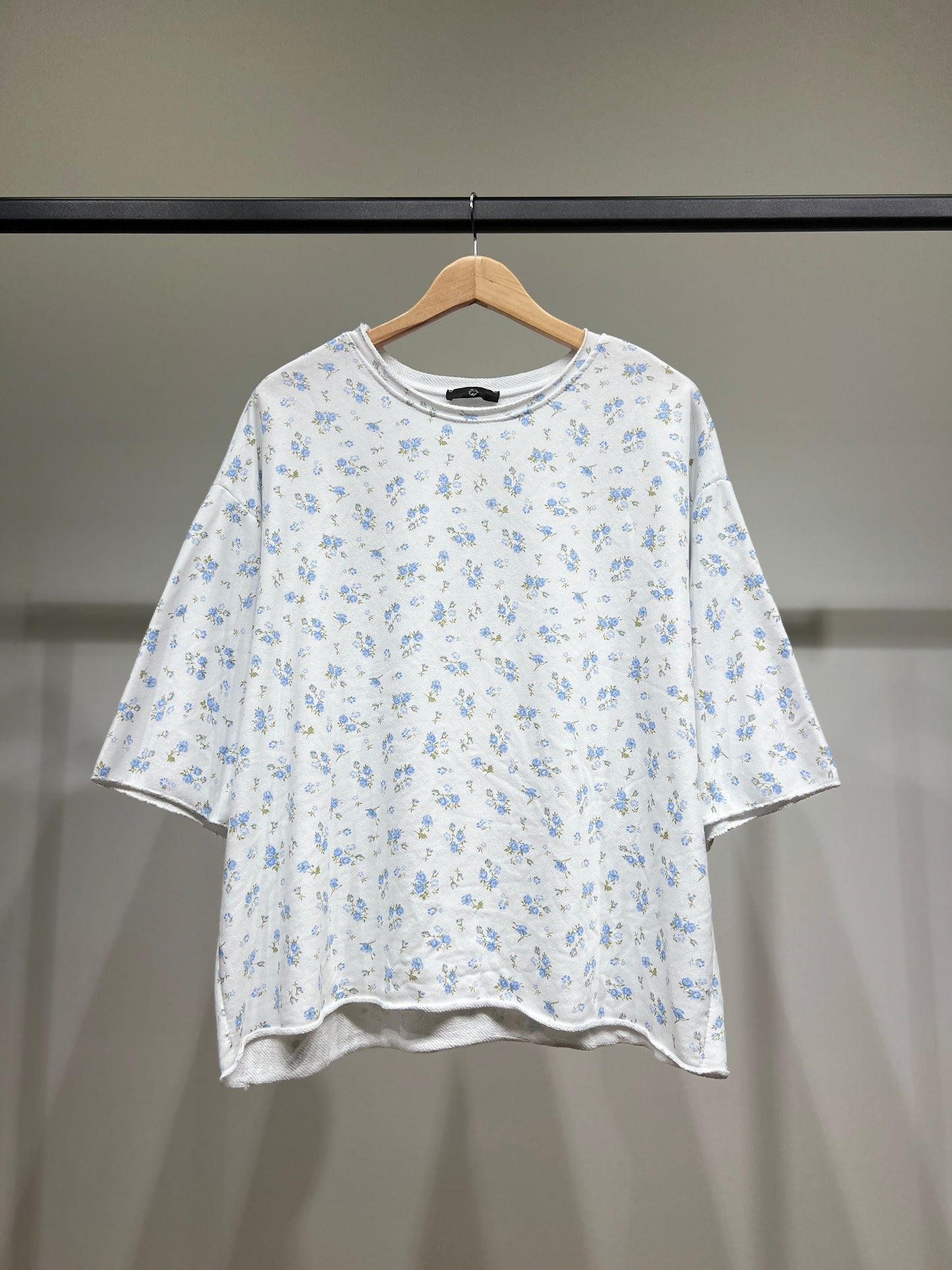 Sweat Large Col Rond Manche 3/4 à Motif Floral 70% Coton