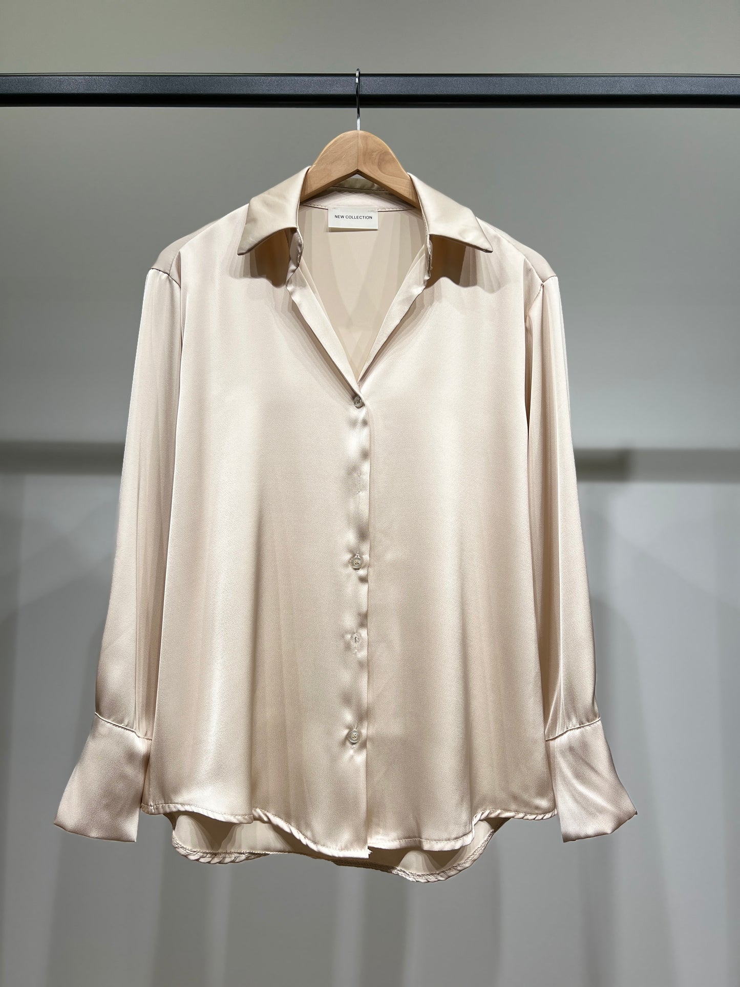 Chemise Simple Fluide Satiné Boutonnée