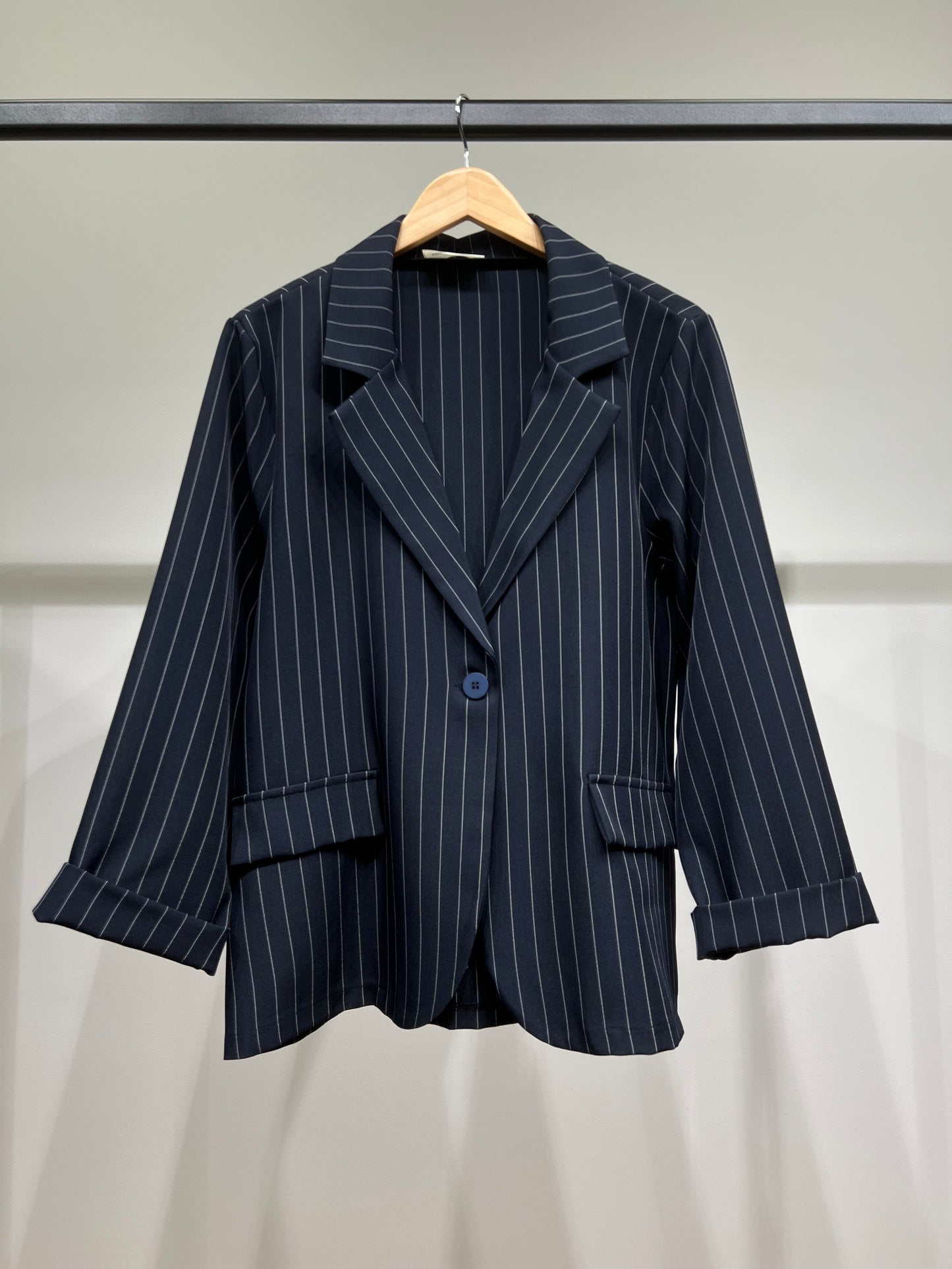 Blazer Tailleur Large Boutonnée à Rayures Fines