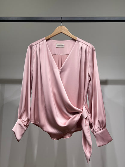 Blouse Cache-Cœur Fluide Satiné Asymétrique Boutonné