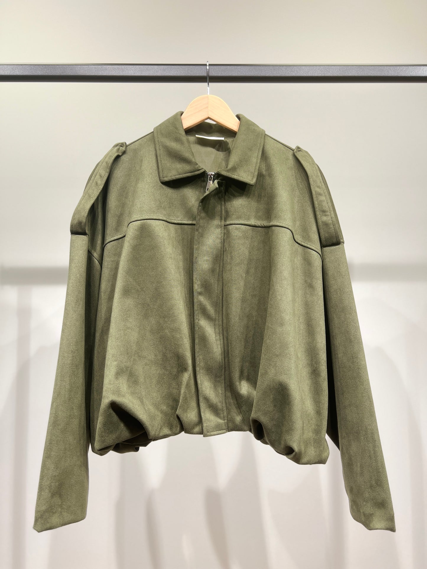 Blouson Large Zippé Coupe Blousante Épaulette Suédine