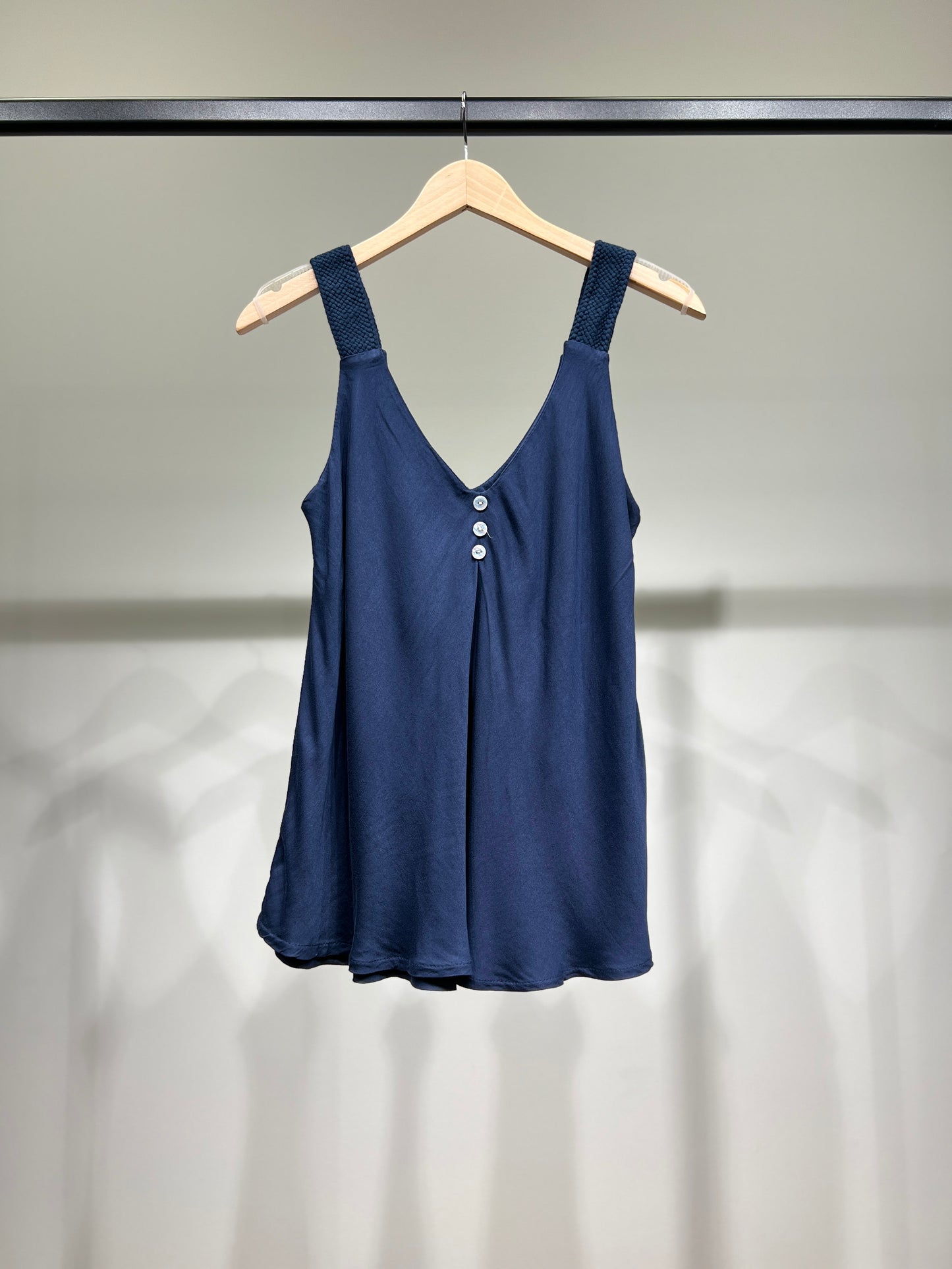 Débardeurs Boutons à Bretelles En Cordes 100% Viscose