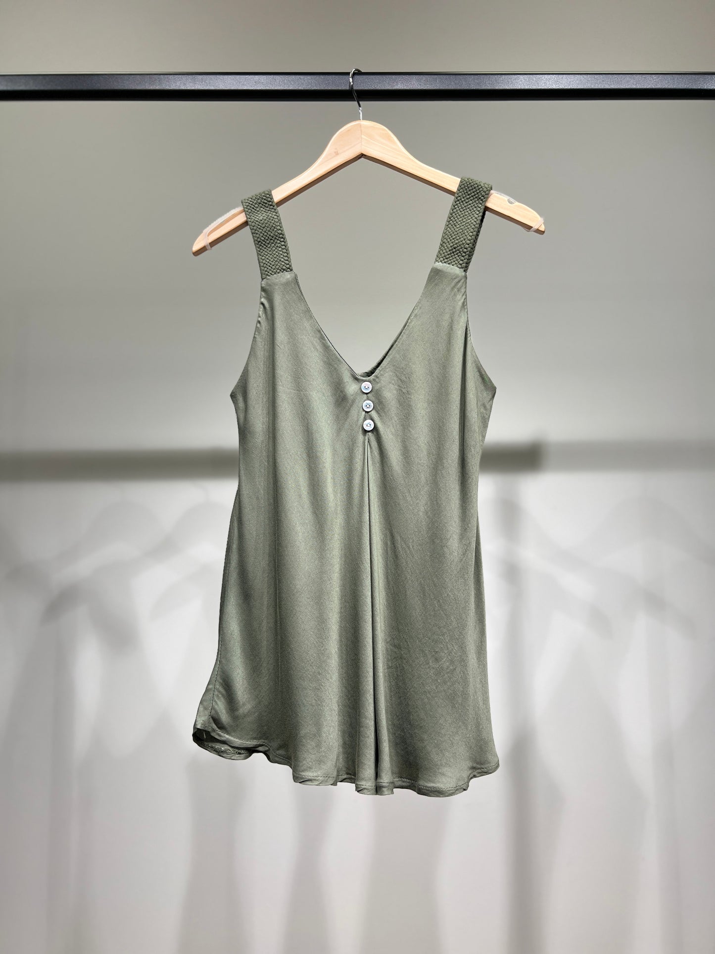 Débardeurs Boutons à Bretelles En Cordes 100% Viscose