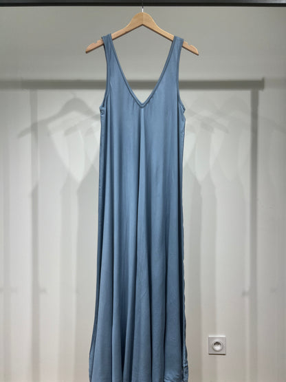 Simple Maxi Dress with Wide Straps and V-Neck