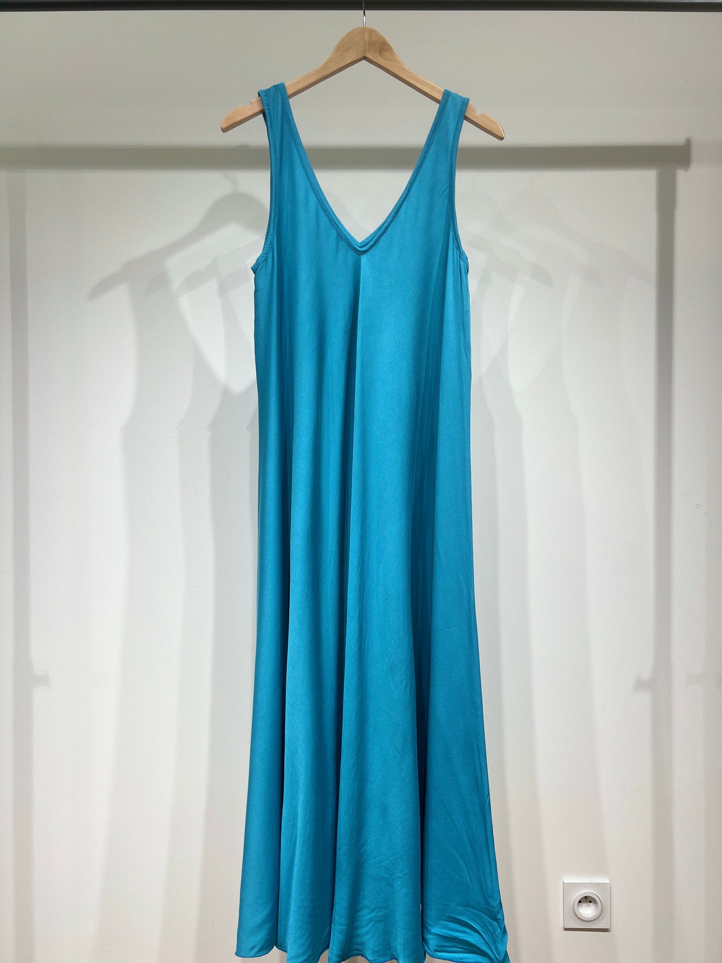 Simple Maxi Dress with Wide Straps and V-Neck