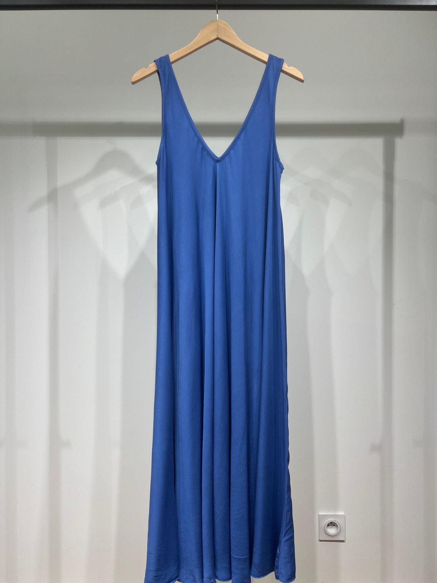 Simple Maxi Dress with Wide Straps and V-Neck