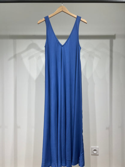 Simple Maxi Dress with Wide Straps and V-Neck