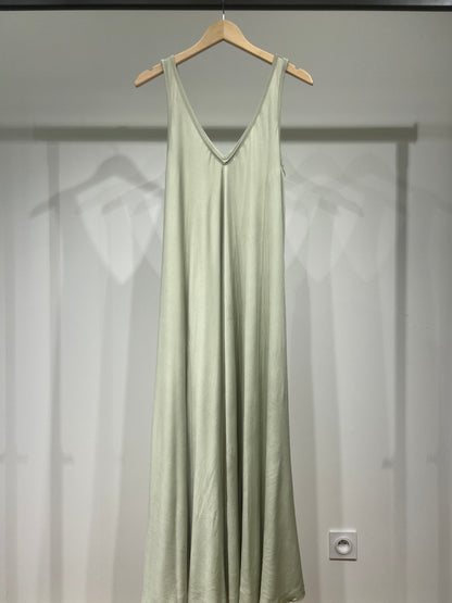 Simple Maxi Dress with Wide Straps and V-Neck
