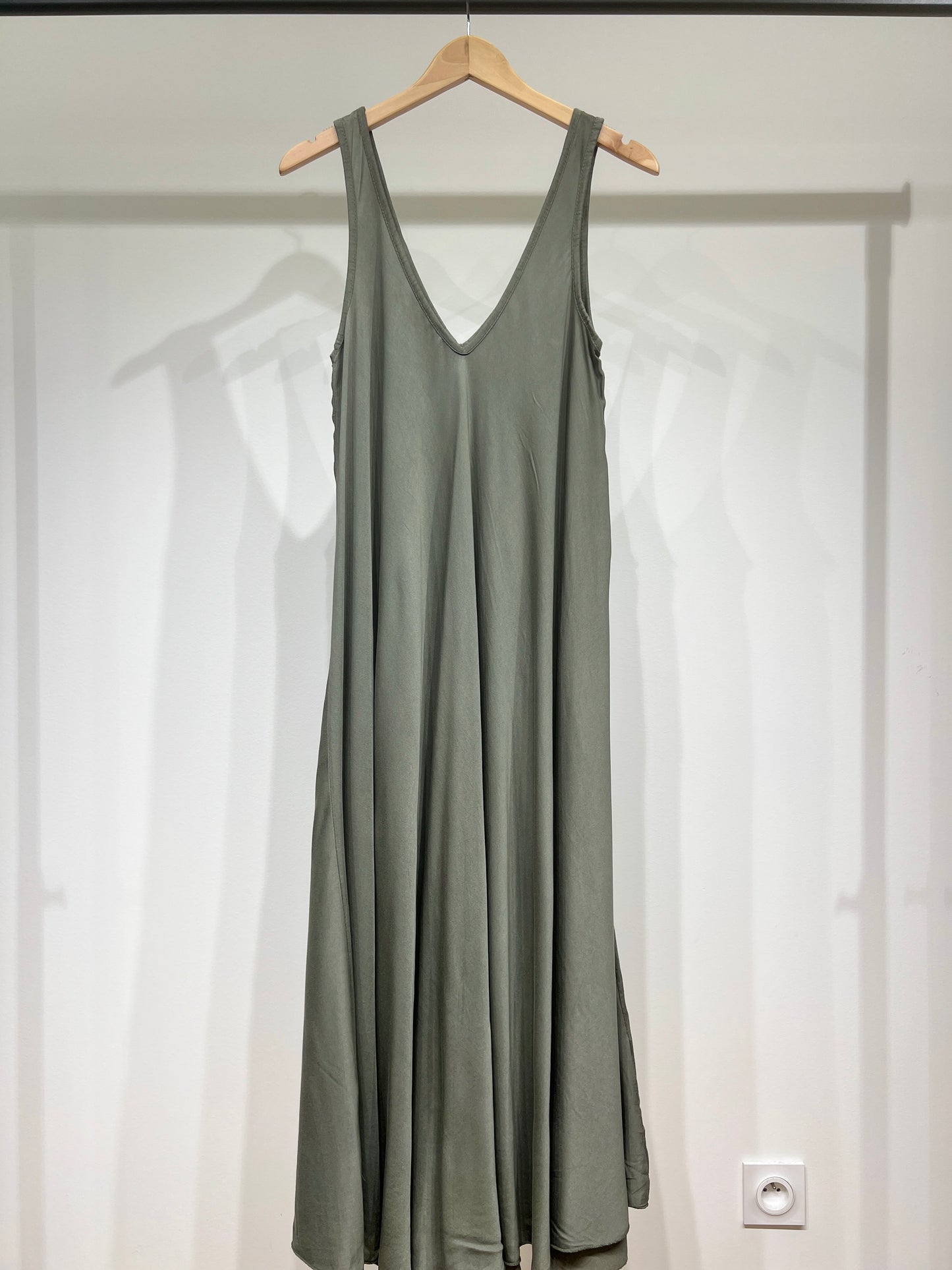 Simple Maxi Dress with Wide Straps and V-Neck