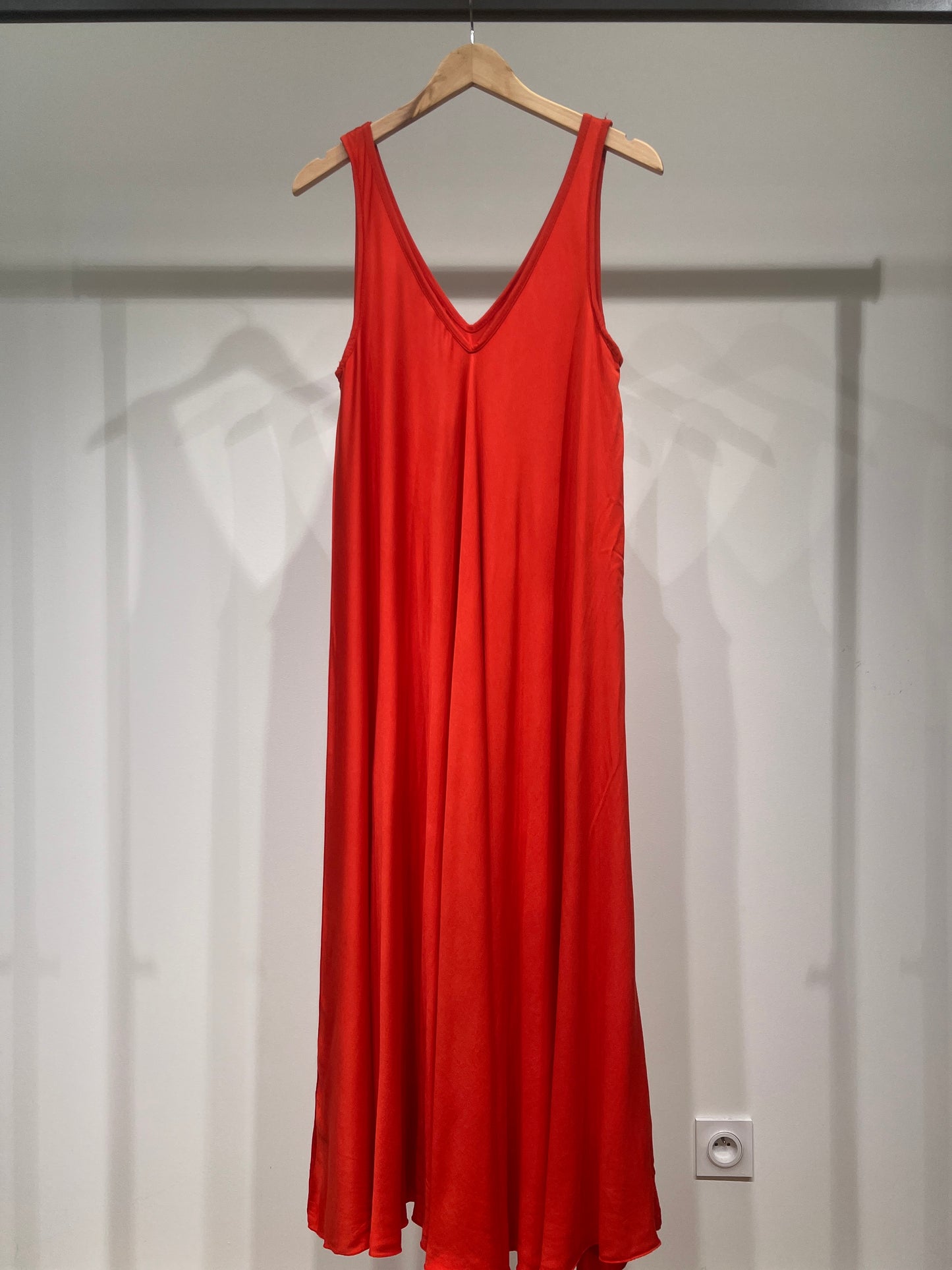 Simple Maxi Dress with Wide Straps and V-Neck