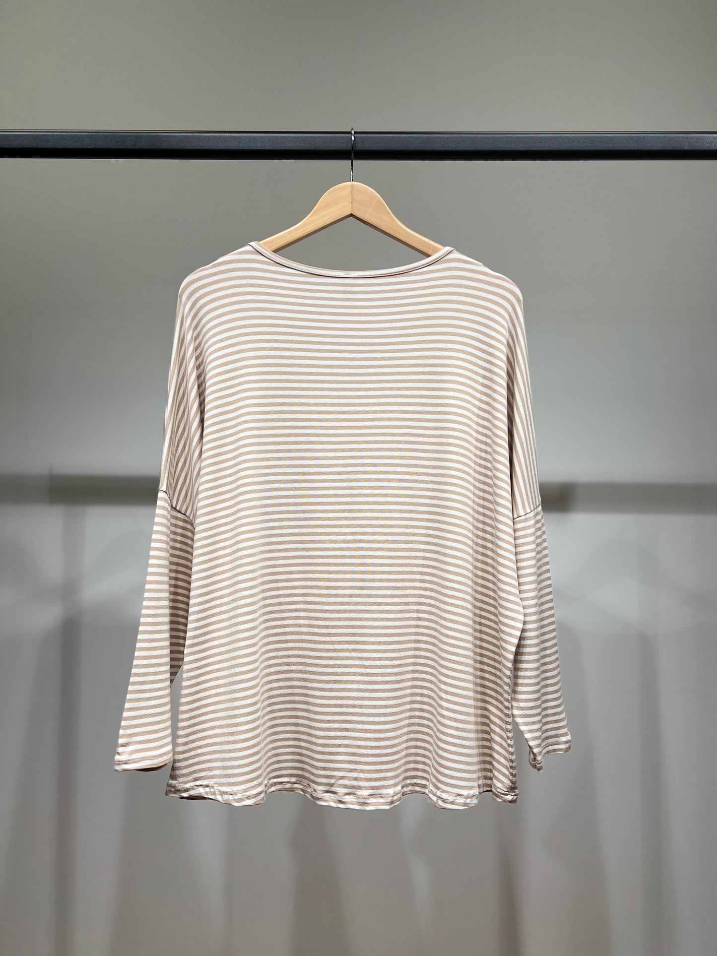 T-Shirt Large Col Rond Motif Marinière Emmanchures Tombantes 95% Viscose