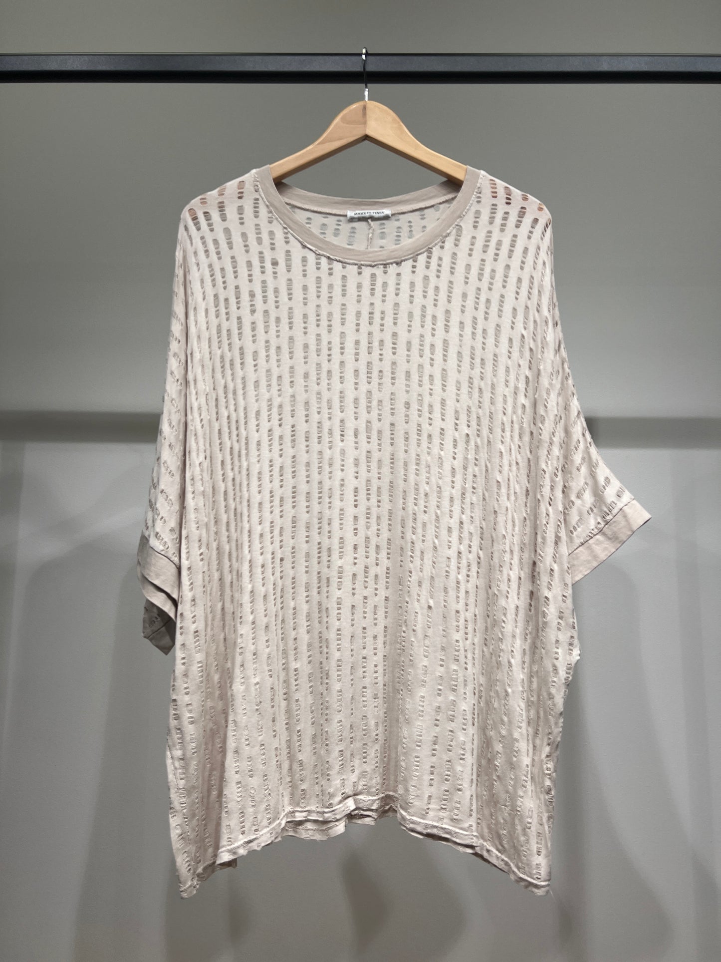 T-Shirt Large Manche 3/4 Motif Ajouré Déchiré 100% Viscose