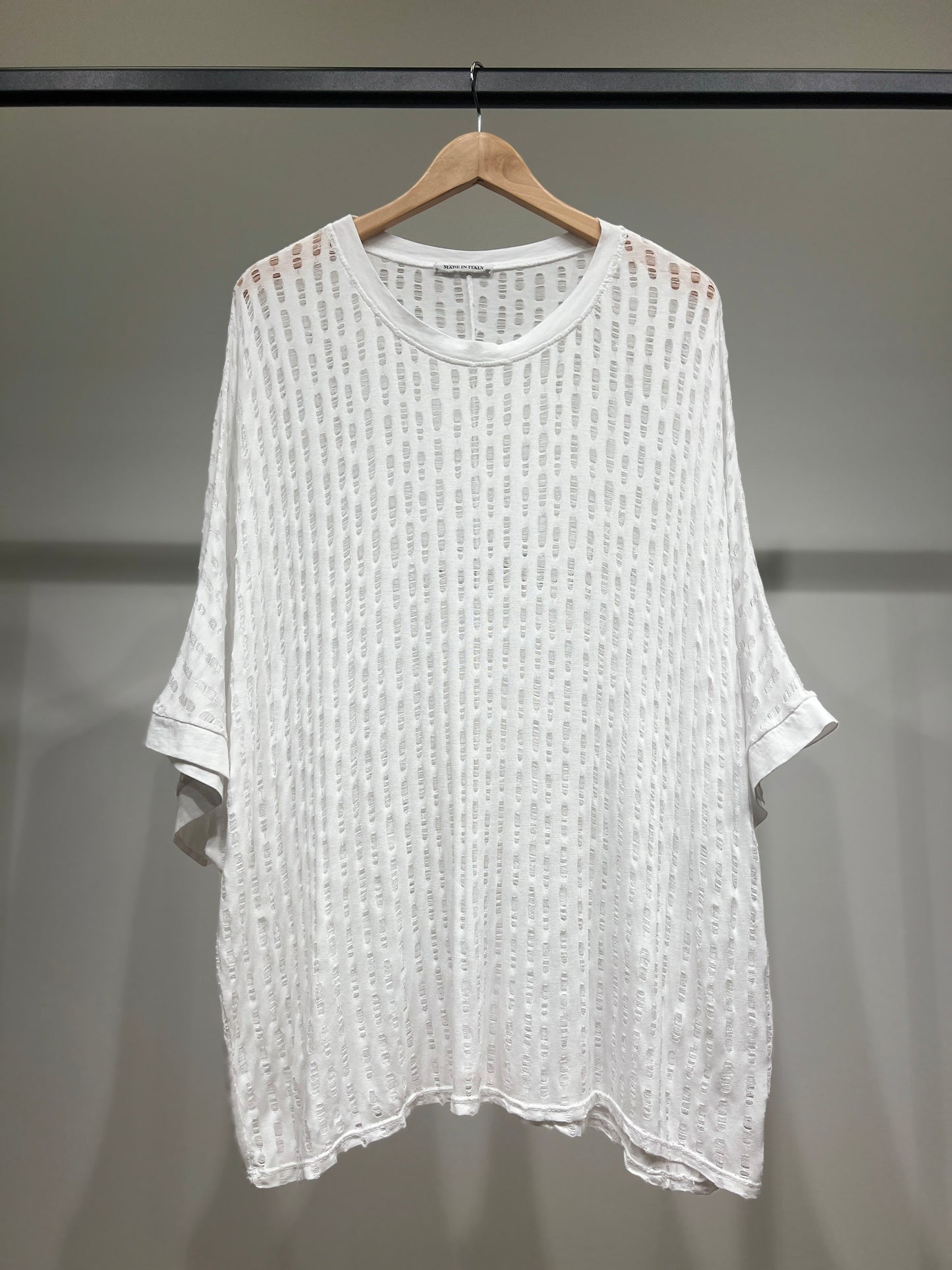 T-Shirt Large Manche 3/4 Motif Ajouré Déchiré 100% Viscose