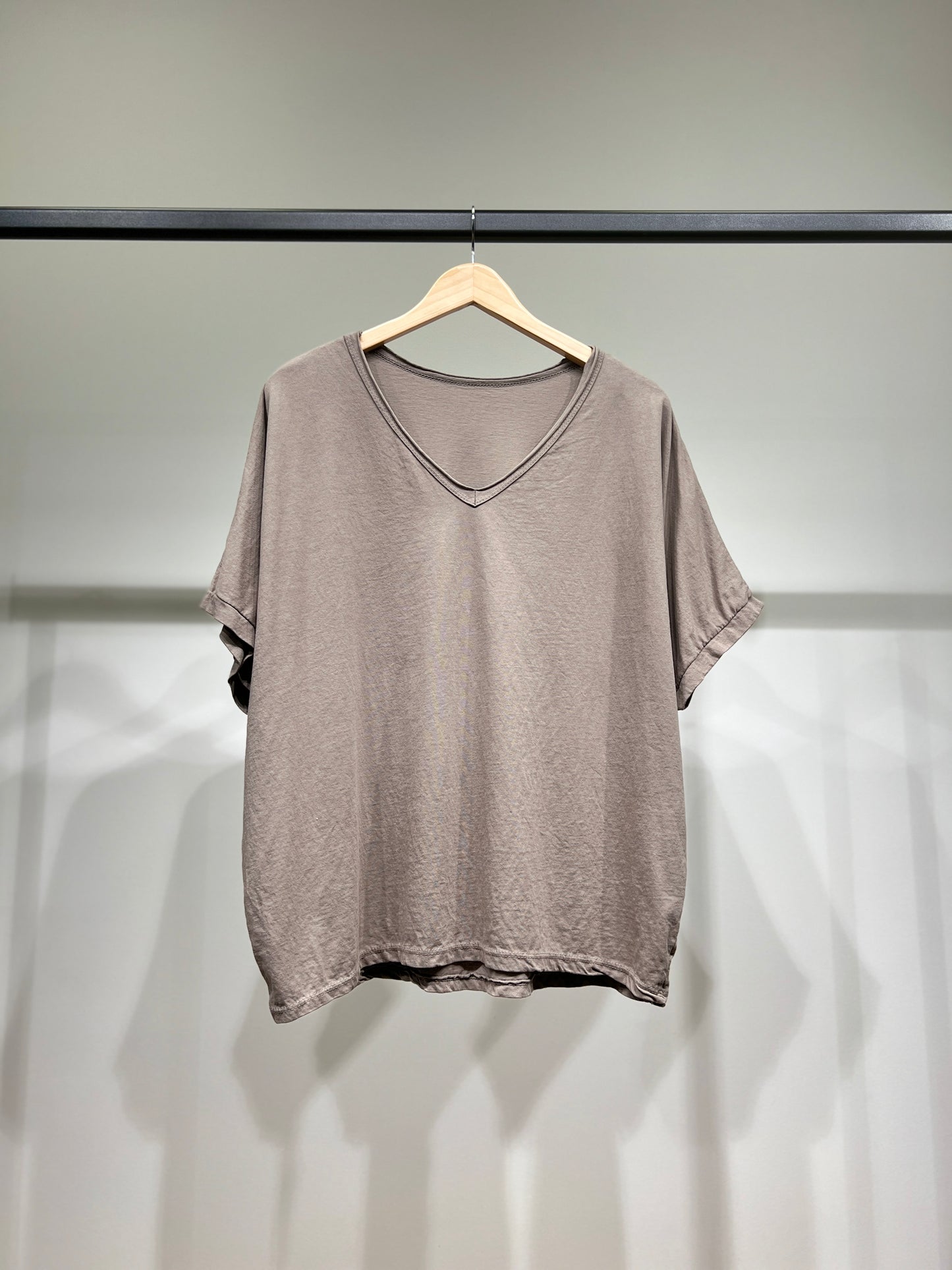 T-Shirt Large Manche Chauve Souris Courte Col V 100% Coton