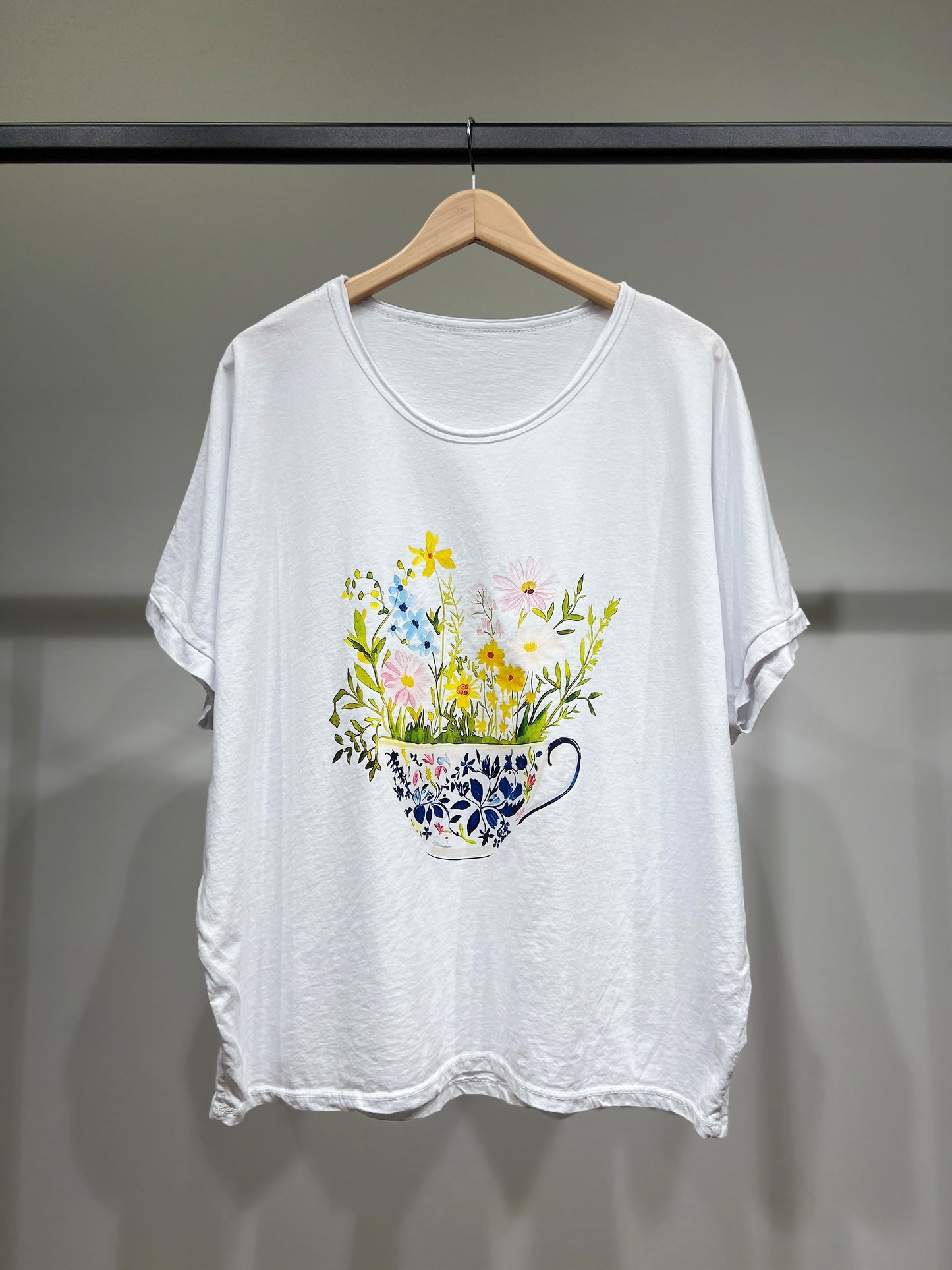 T-Shirt Large Manche Courte Motif Tasse Fleurie 100% Coton