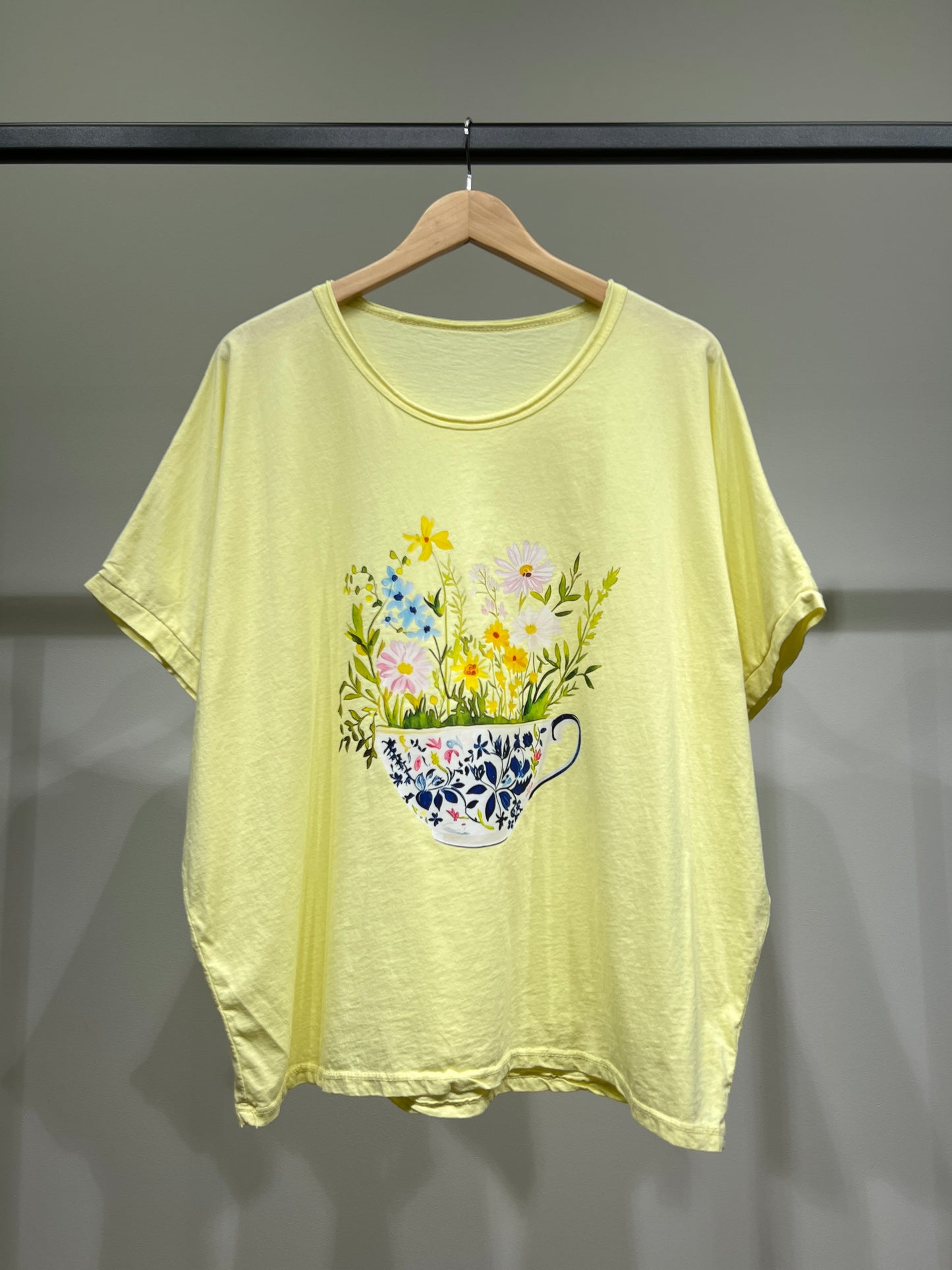 T-Shirt Large Manche Courte Motif Tasse Fleurie 100% Coton