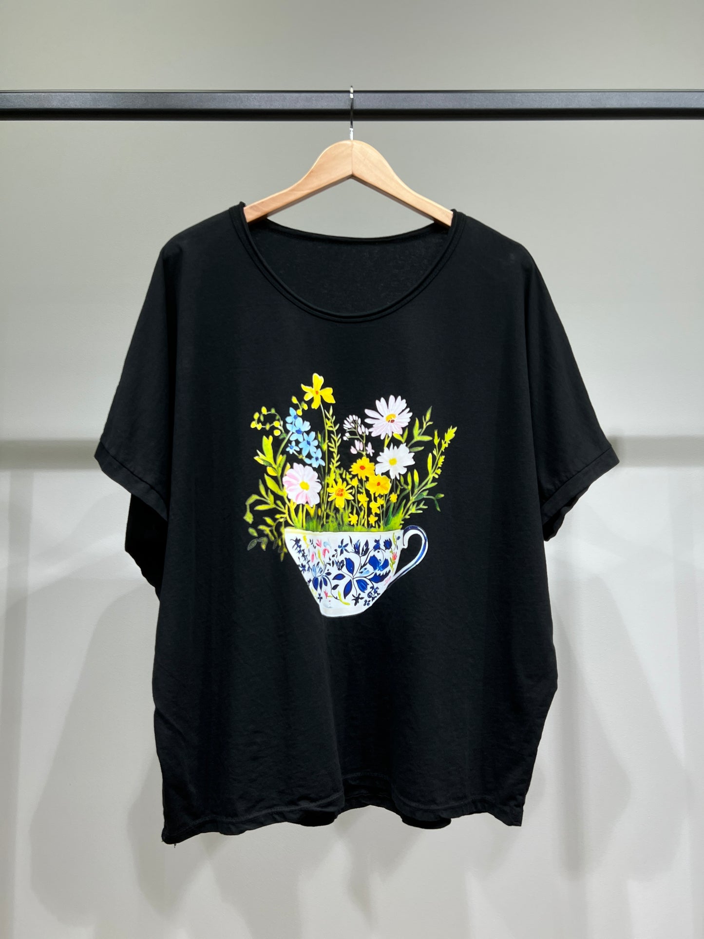 T-Shirt Large Manche Courte Motif Tasse Fleurie 100% Coton