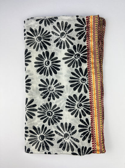 Foulard Motif Floral Et Bords Décorés 100% Coton 90X180cm