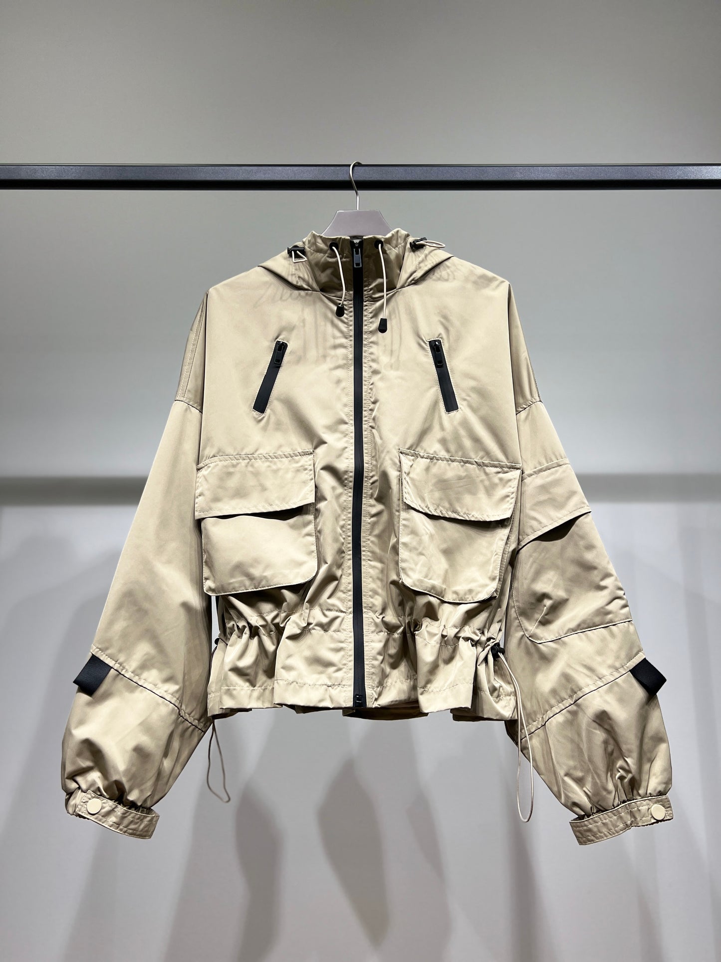 Veste Techwear Imperméable à Capuche Ajustable