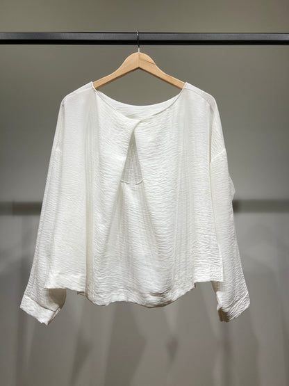 Long Sleeve Cropped T-Shirt with Slit and Back Teardrop Collar