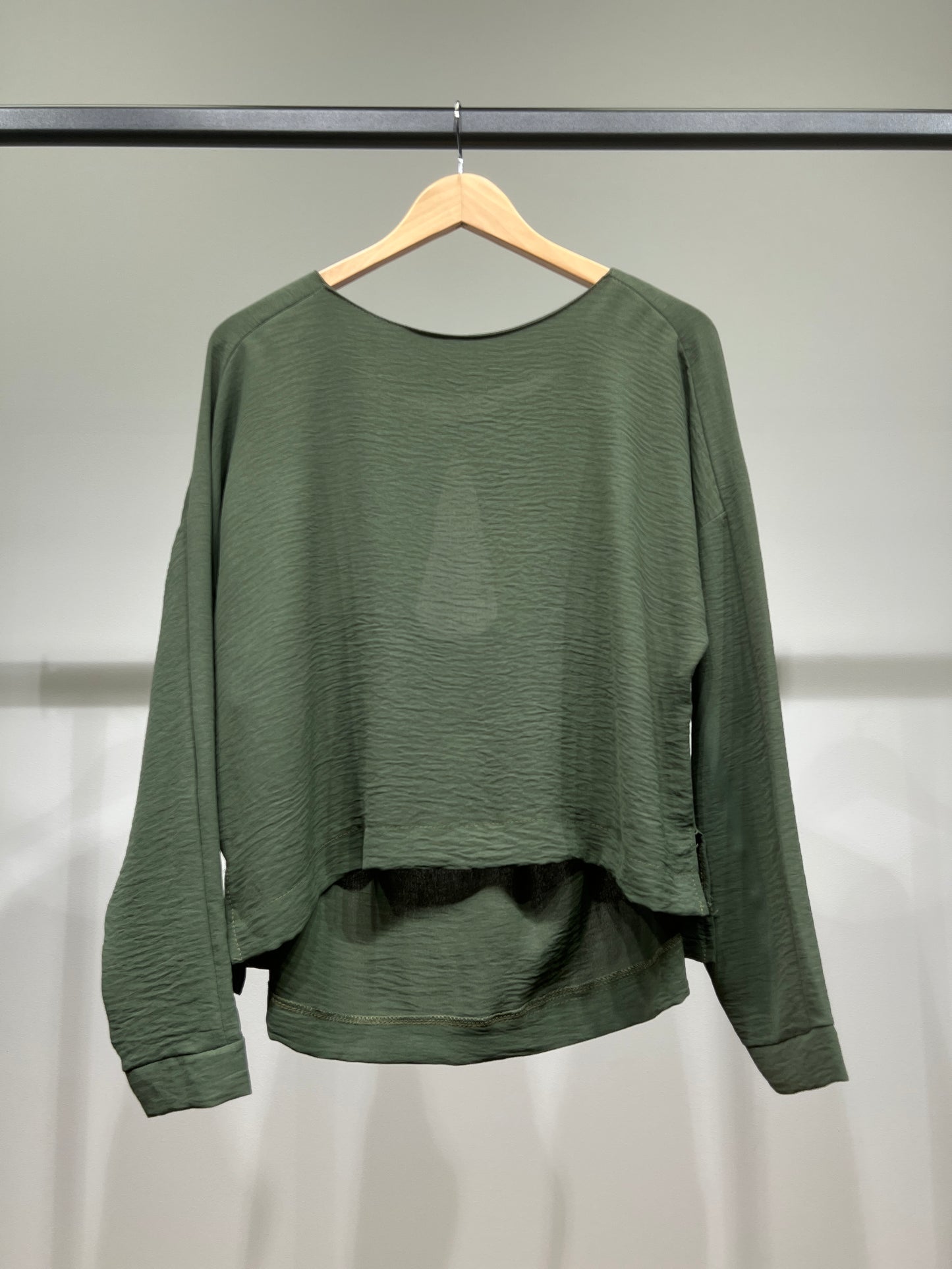 Long Sleeve Cropped T-Shirt with Slit and Back Teardrop Collar